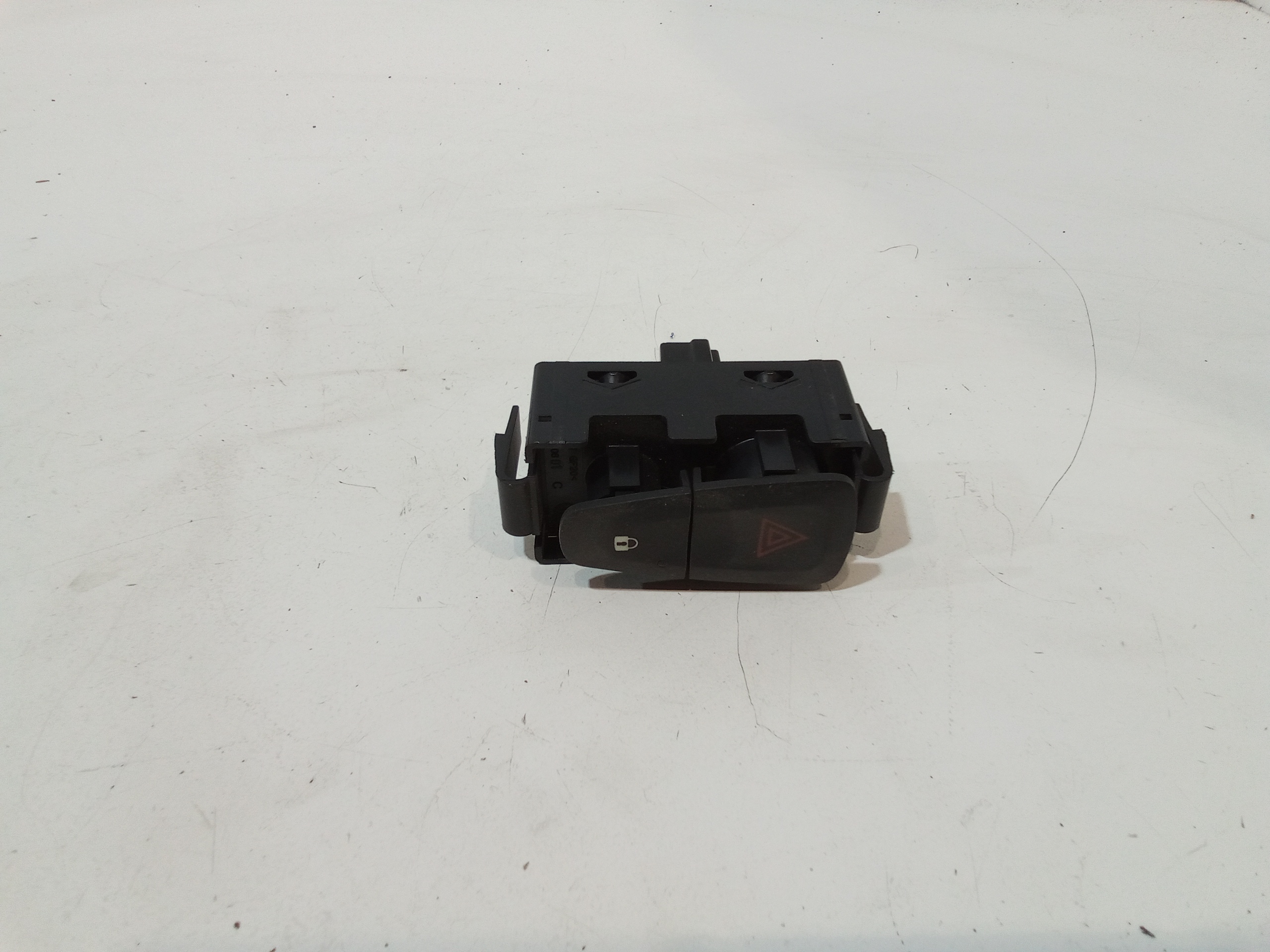 Pulsante luci di emergenza per Dacia Sandero Serie Ii (12>20) (2012 - 2020)