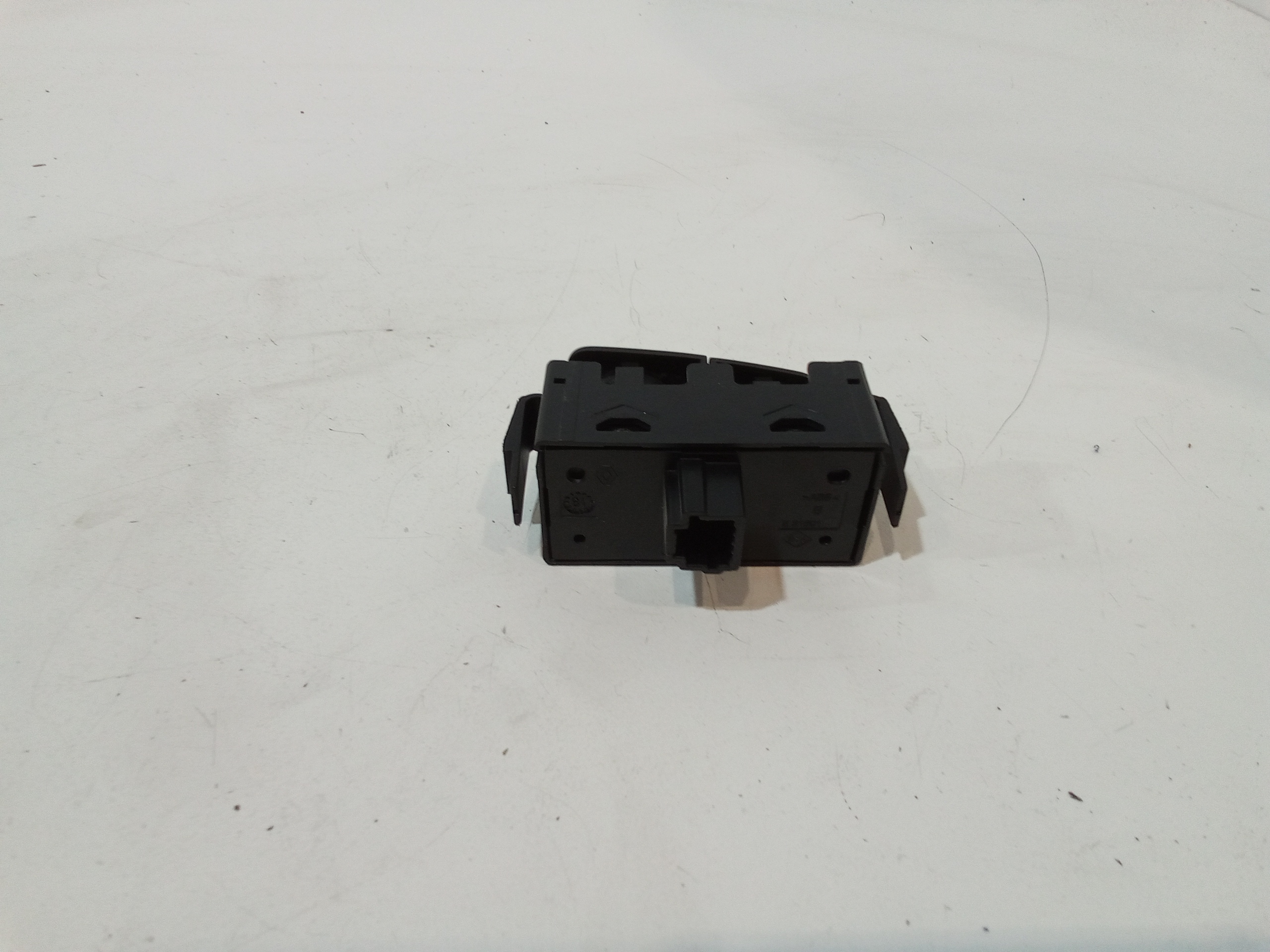 Pulsante luci di emergenza per Dacia Sandero Serie Ii (12>20) (2012 - 2020)