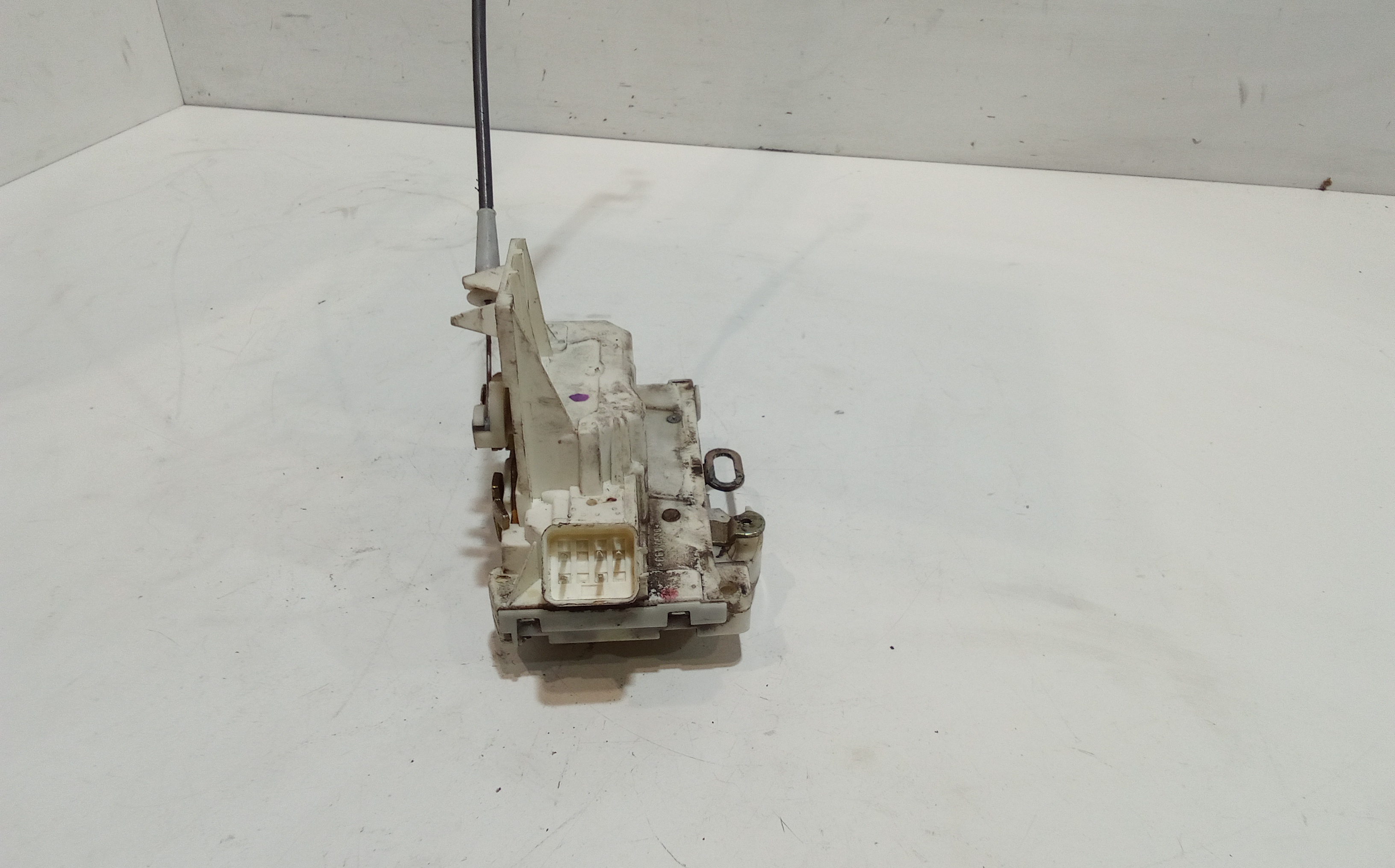 Serratura Anteriore Sinistra per Ford Mondeo Berlina 2 Serie (1996 - 2000)