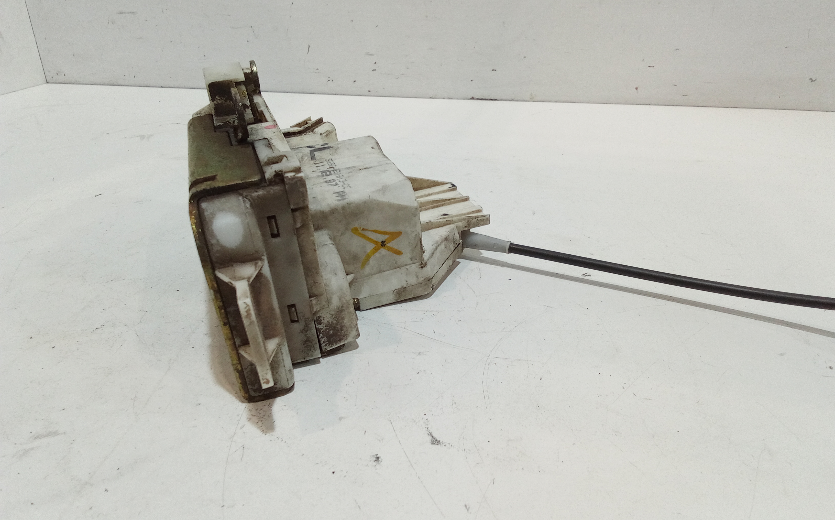 Serratura Anteriore Sinistra per Ford Mondeo Berlina 2 Serie (1996 - 2000)