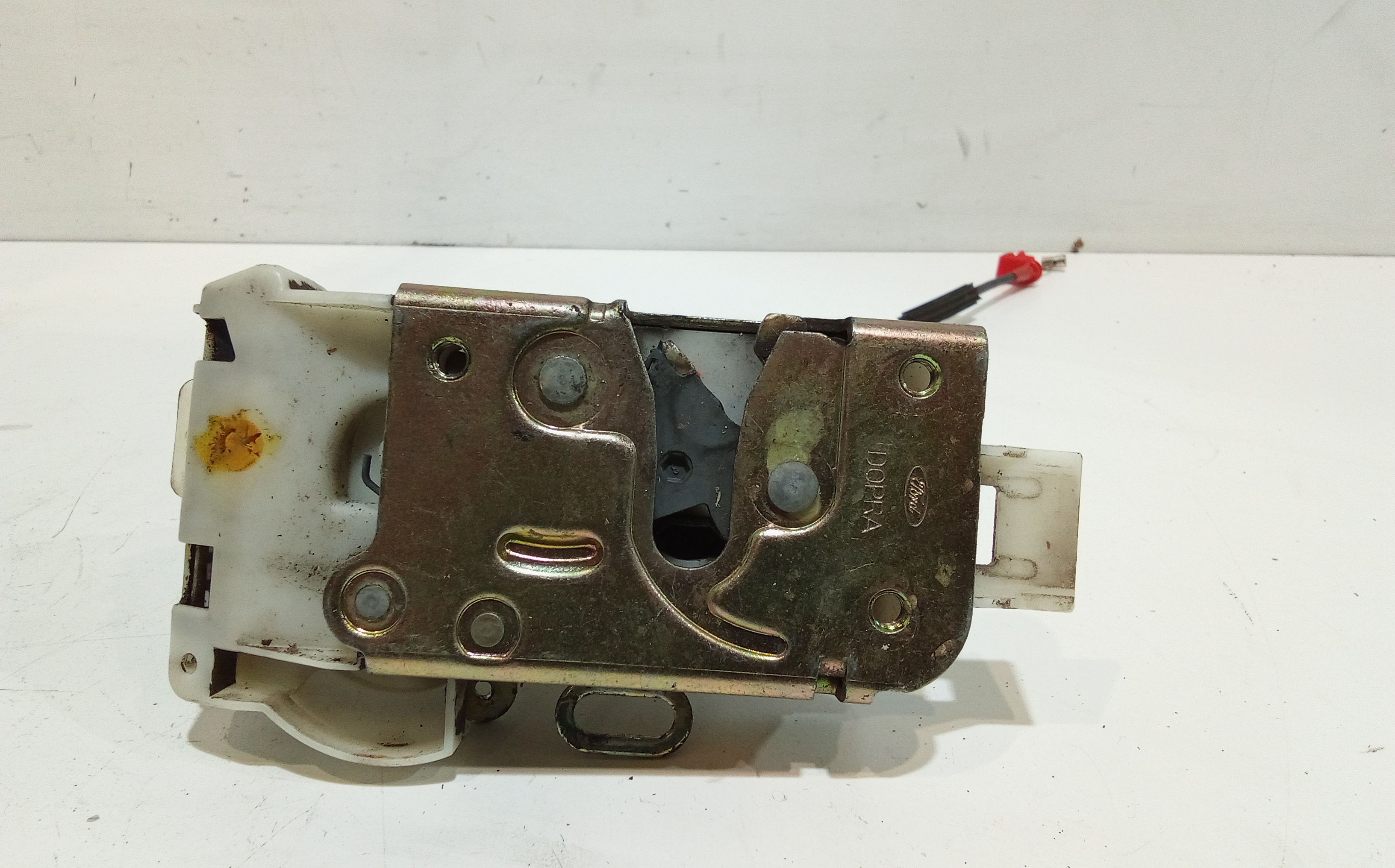 Serratura Anteriore Destra per Ford Mondeo Berlina 2 Serie (1996 - 2000)