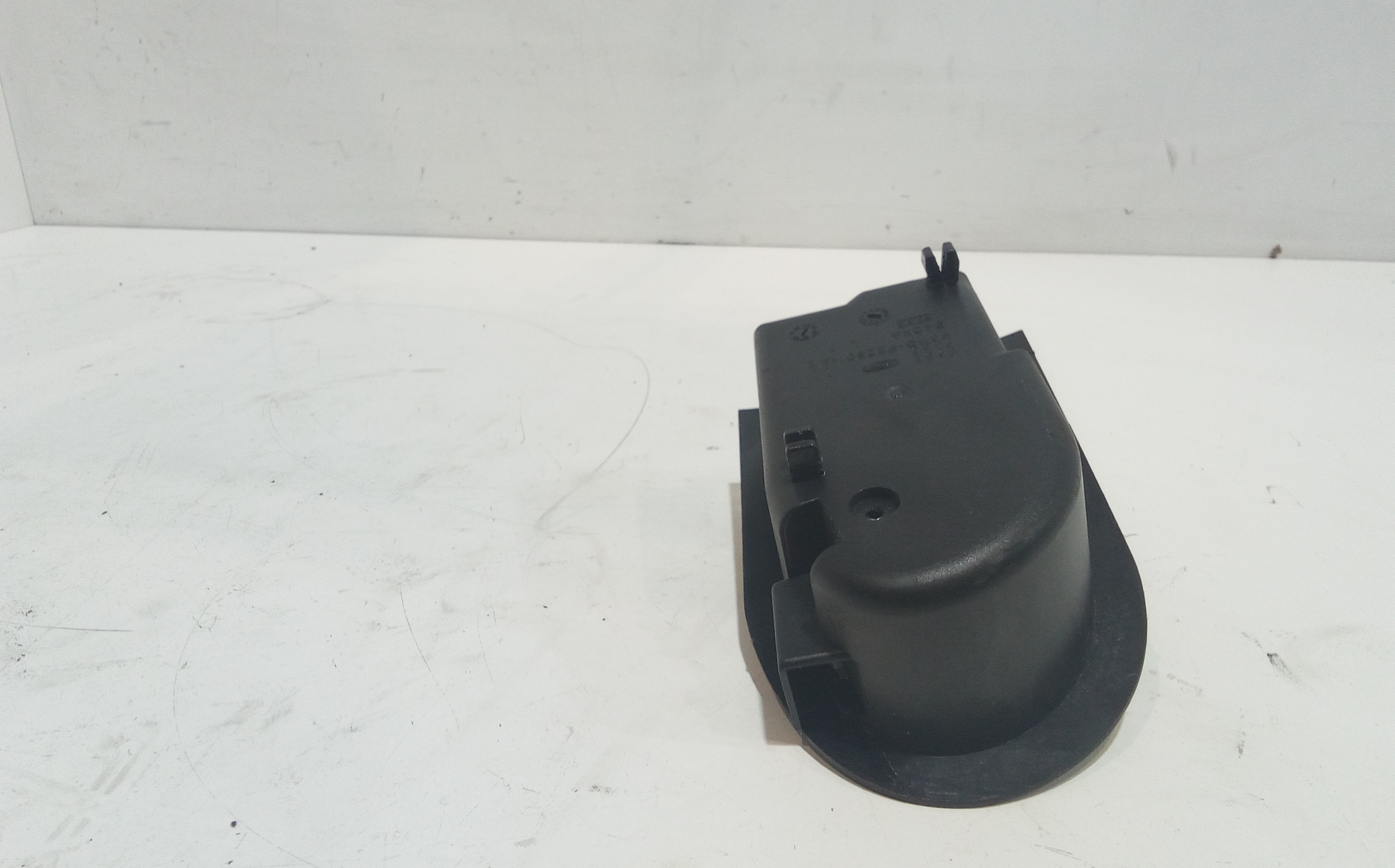 Maniglia interna Posteriore Sinistra per Ford Mondeo Berlina 2 Serie (1996 - 2000)