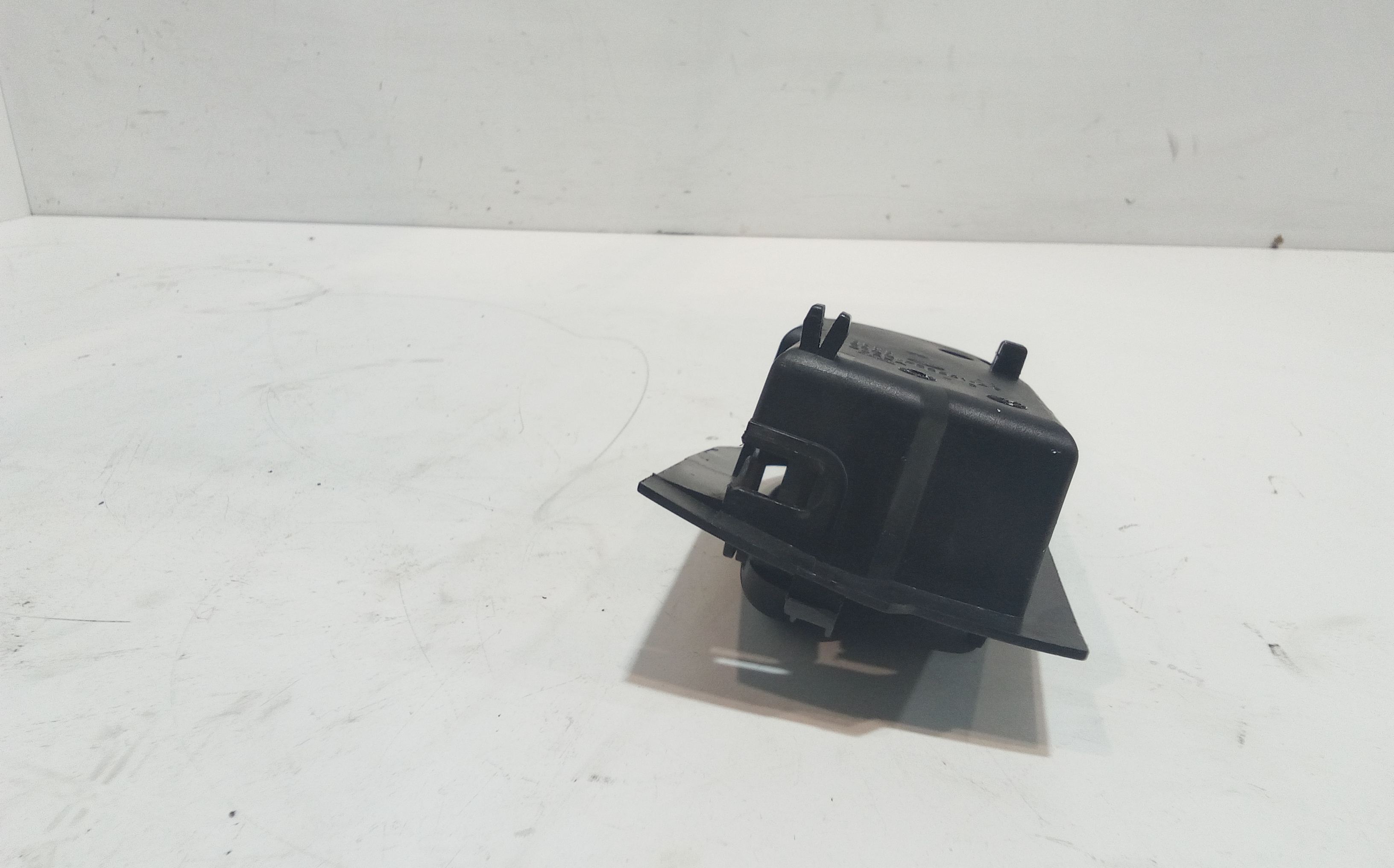 Maniglia interna Posteriore Sinistra per Ford Mondeo Berlina 2 Serie (1996 - 2000)