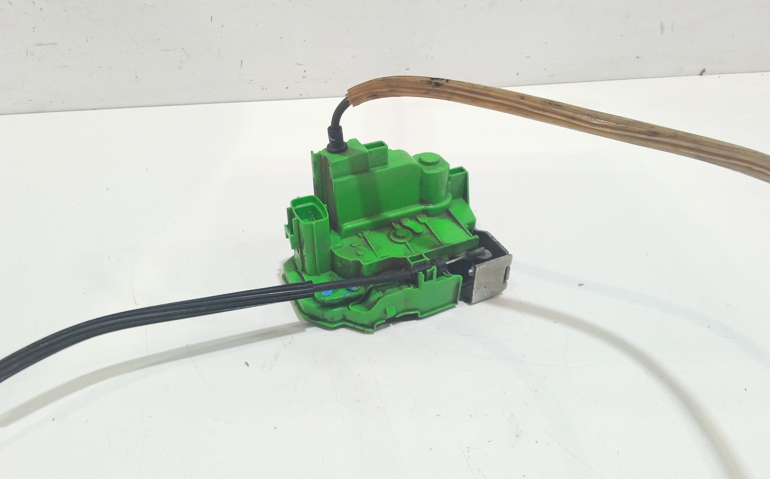 Serratura Anteriore Destra per Alfa Romeo Mito Serie (955_) (08>) (2008 - In produzione)