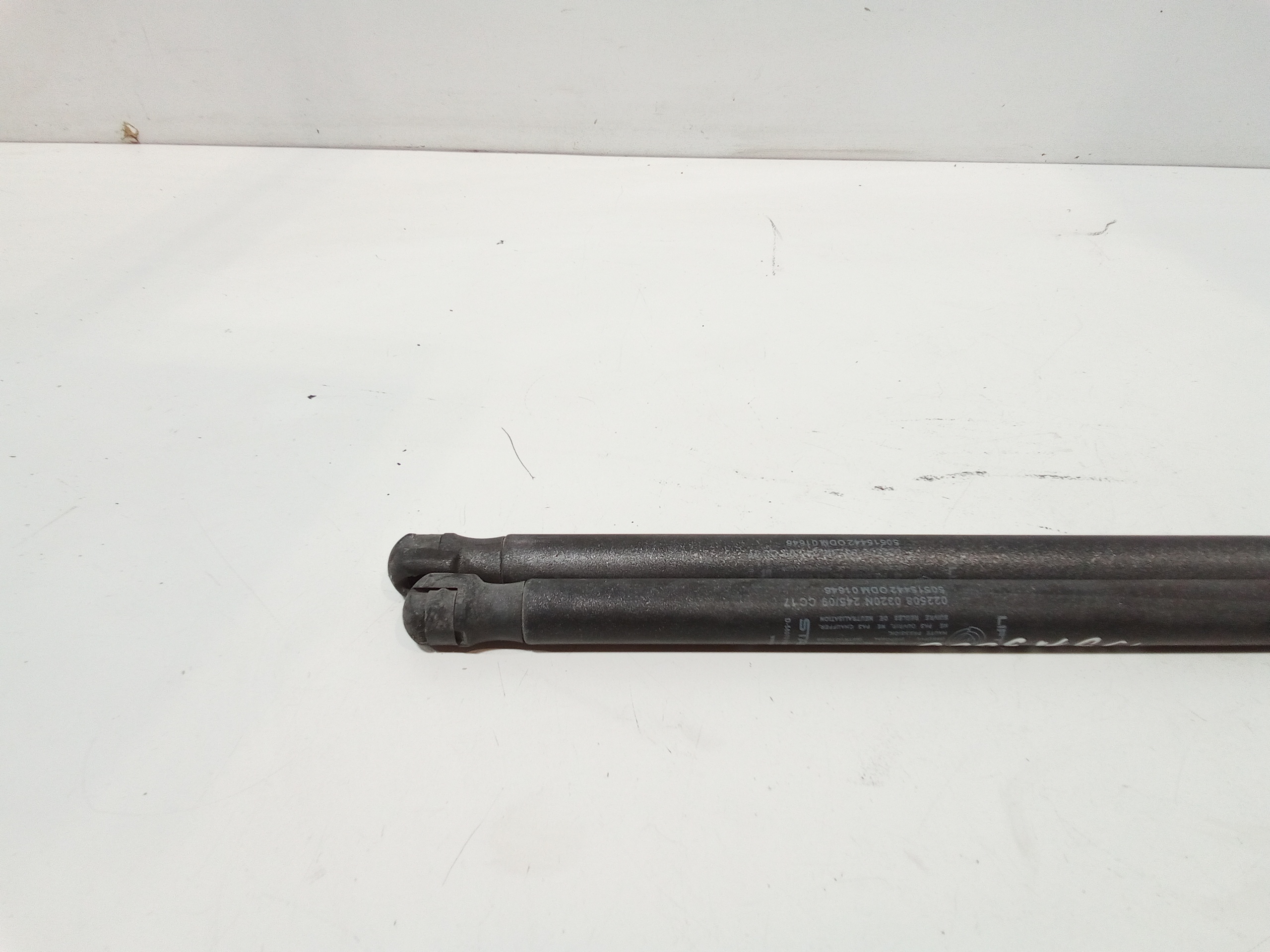 Pistoncini cofano Post. per Alfa Romeo Mito Serie (955_) (08>) (2008 - In produzione)