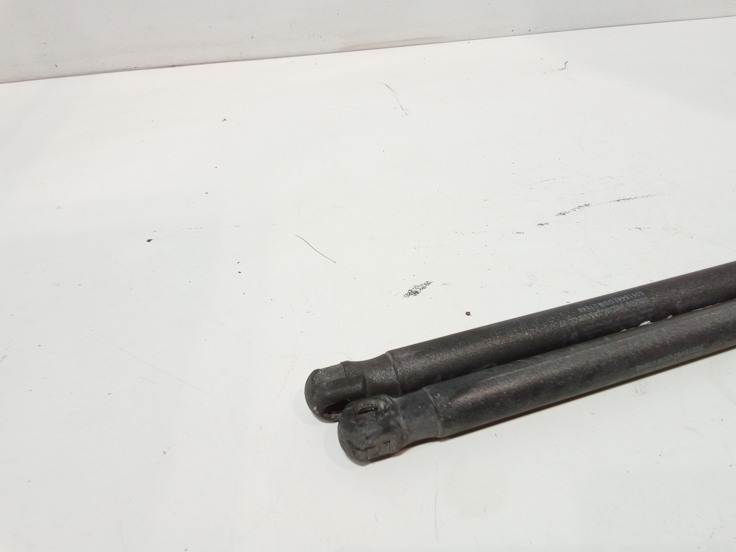 Pistoncini cofano Post. per Alfa Romeo Mito Serie (955_) (08>) (2008 - In produzione)