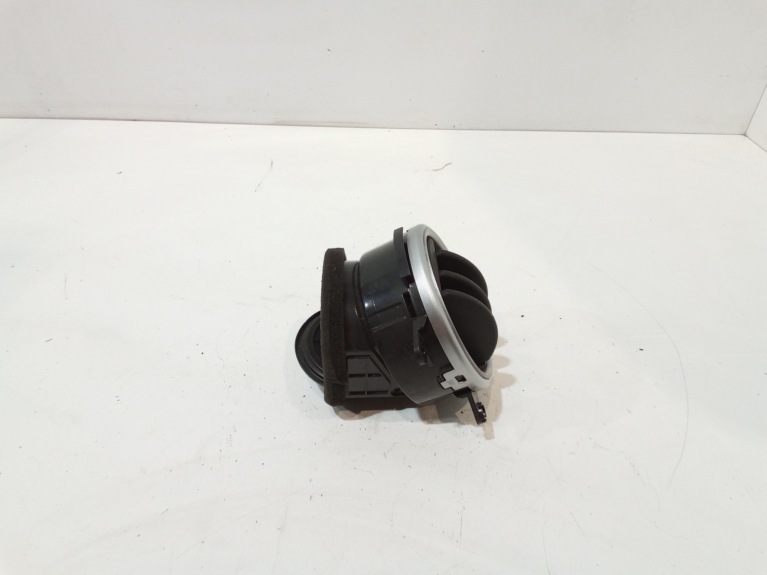 Bocchetta aria cruscotto lato passeggero per Hyundai I10 1 Serie (2007 - 2011)