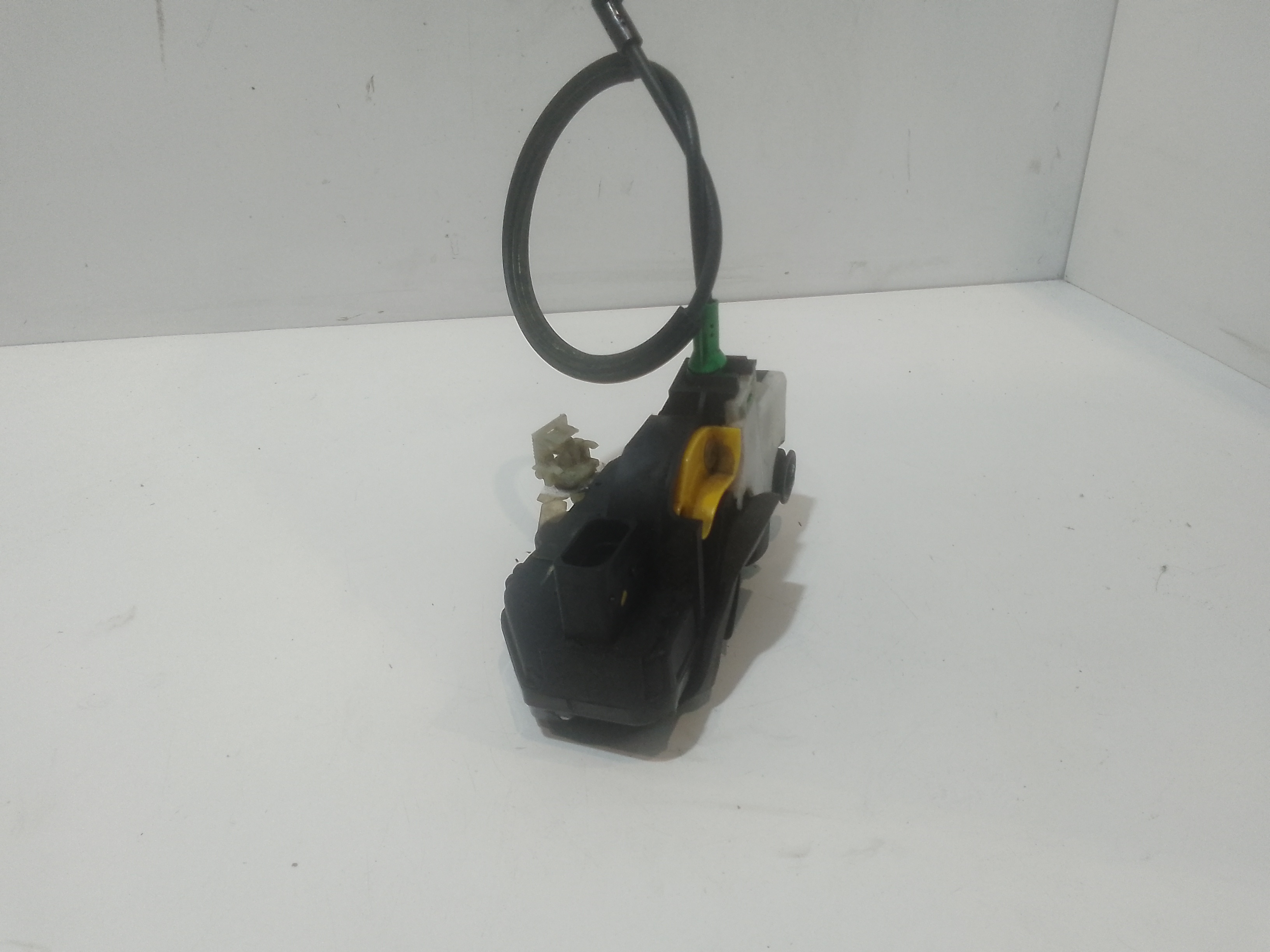 Serratura Anteriore Sinistra per Opel Astra J 2 Serie (2011 - In produzione)