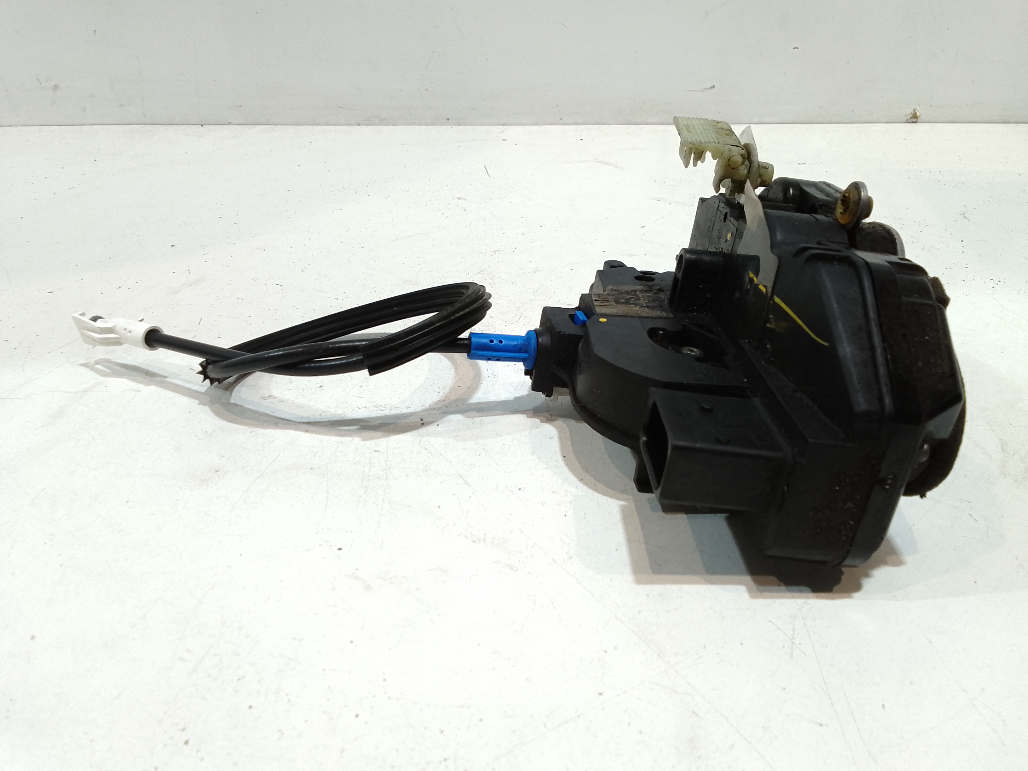 Serratura Anteriore Destra per Opel Astra J 2 Serie (2011 - In produzione)