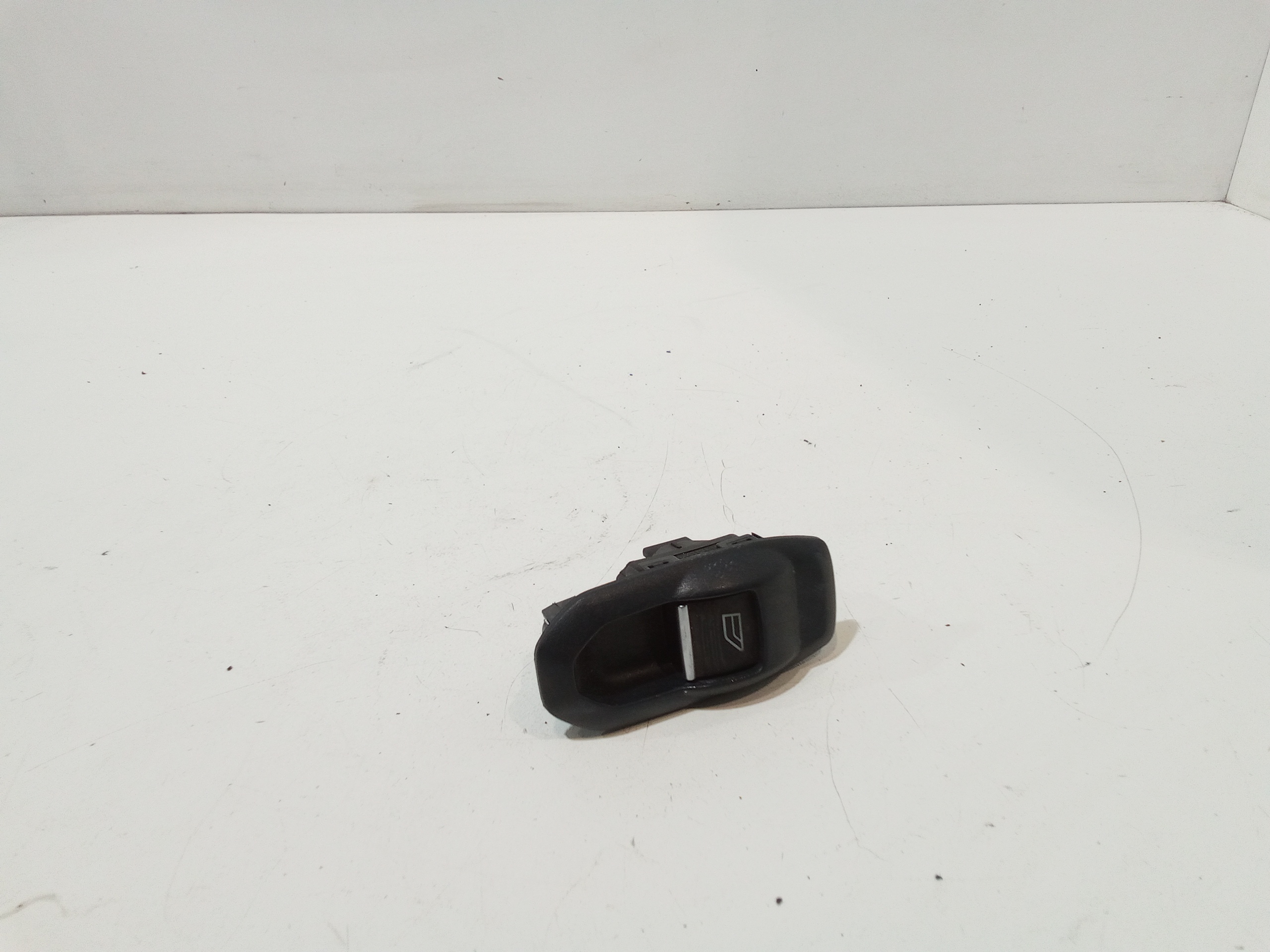 Pulsantiera Posteriore Destra per Ford C - Max Serie (10>) (2010 - In produzione)