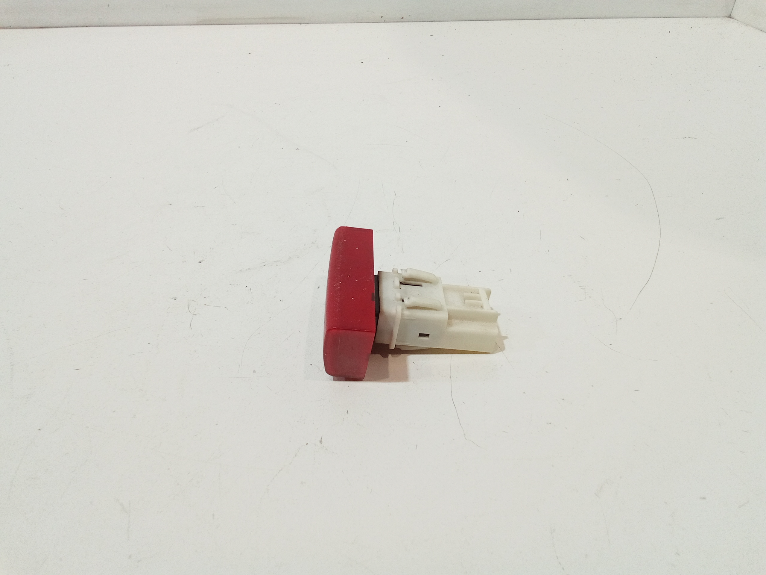 Pulsante luci di emergenza per Peugeot 107 1 Serie (2005 - In produzione)