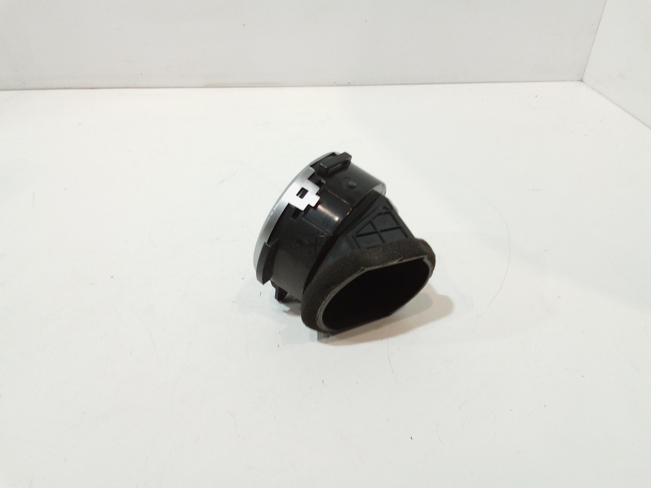 Bocchetta aria cruscotto lato passeggero per Hyundai I10 1 Serie (2007 - 2011)