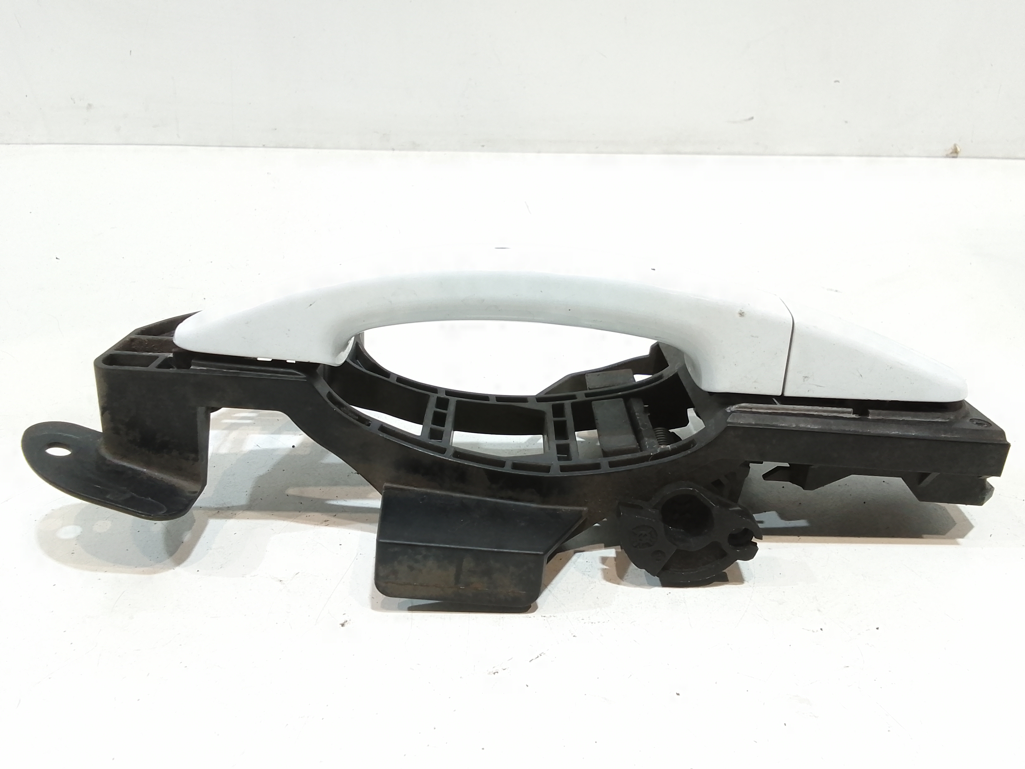 Maniglia esterna Posteriore Sinistra per Ford C - Max Serie (10>) (2010 - In produzione)