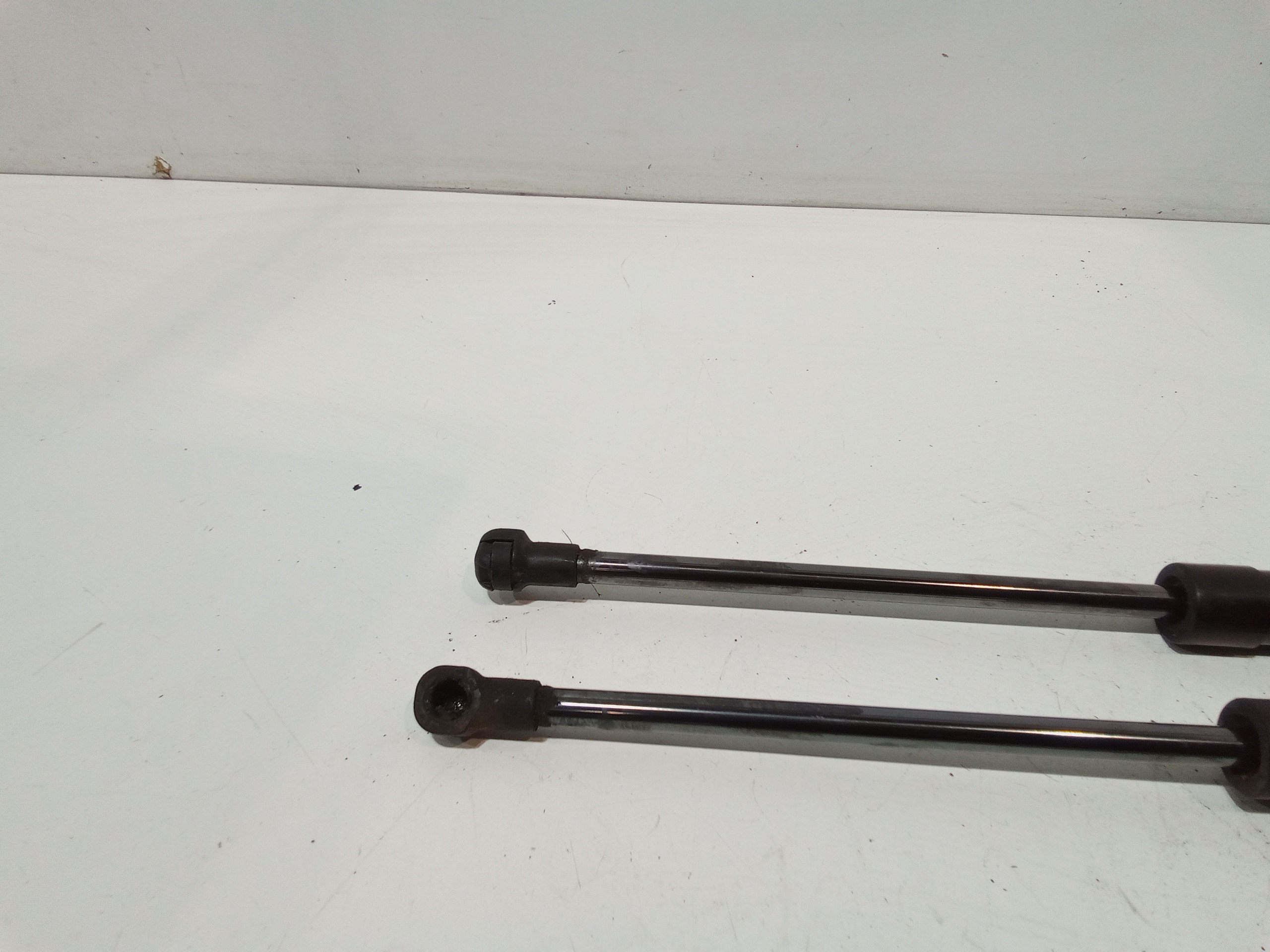 Pistoncini cofano Post. per Mitsubishi Asx 1 Serie (2010 - In produzione)