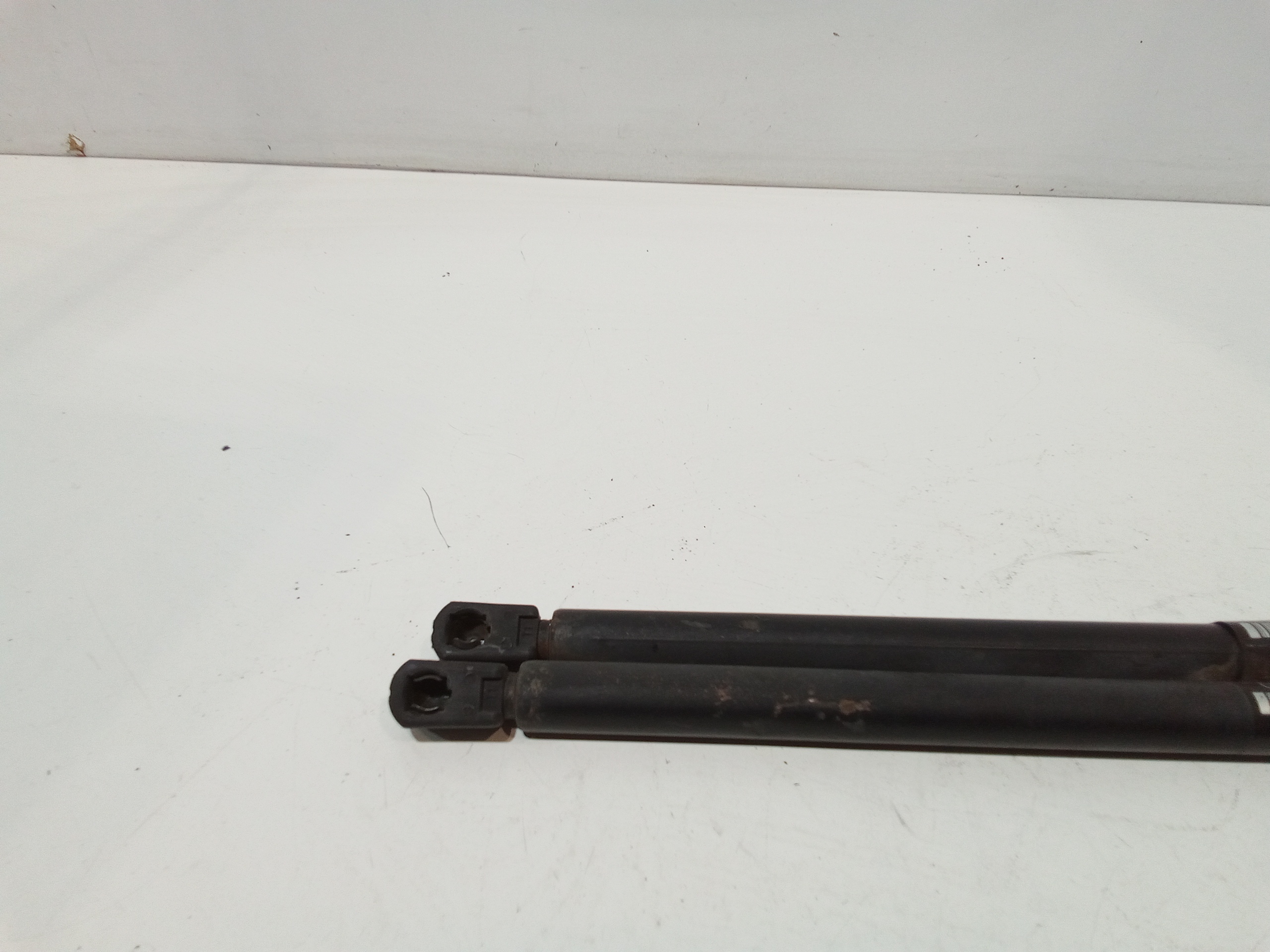 Pistoncini cofano Post. per Hyundai I10 1 Serie (2007 - 2011)