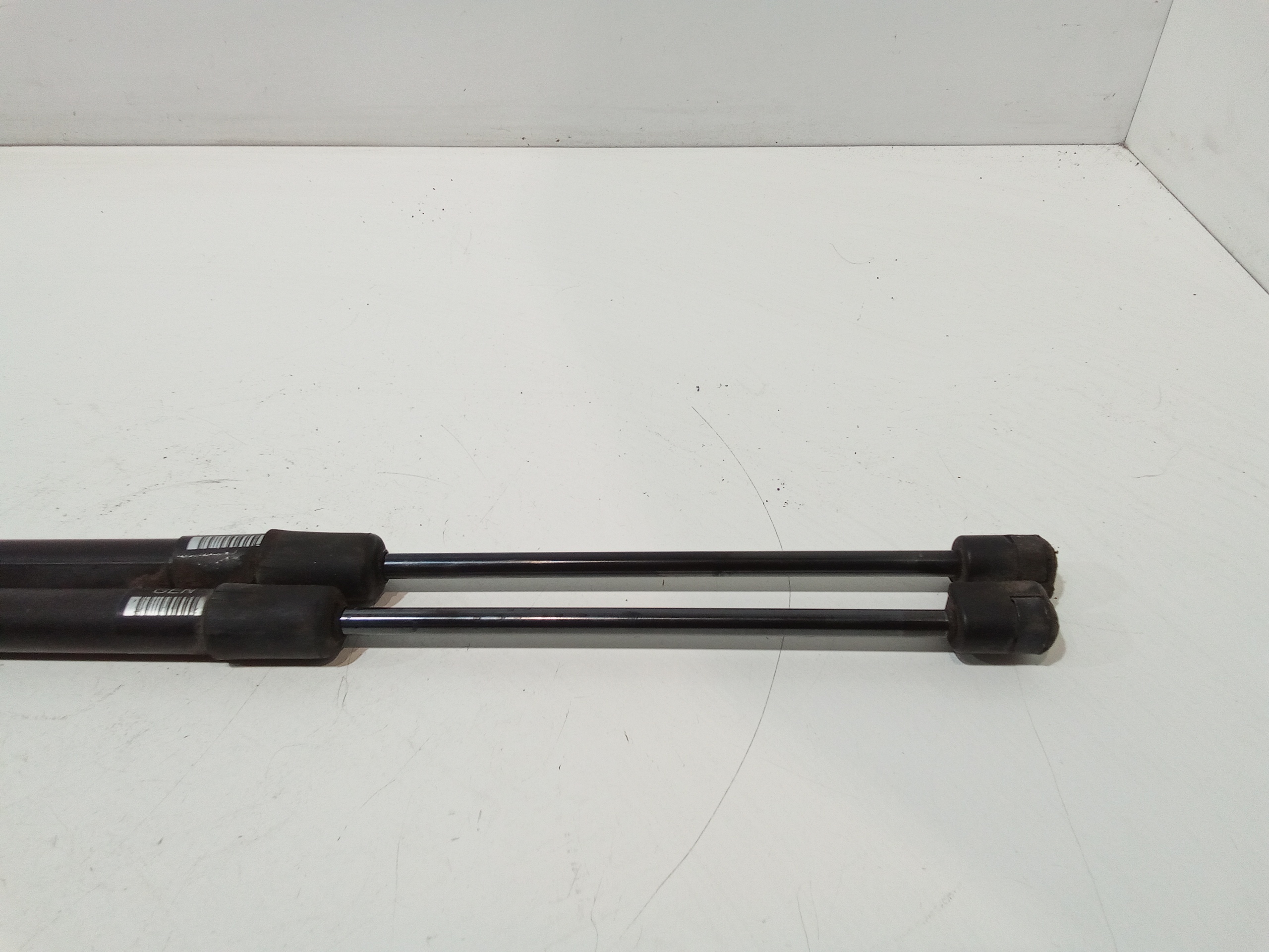 Pistoncini cofano Post. per Hyundai I10 1 Serie (2007 - 2011)