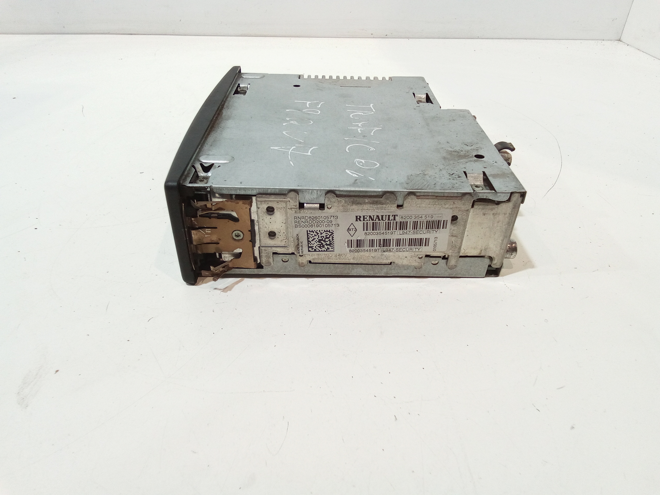 Autoradio per Renault Trafic Furgone (2001 - 2007)