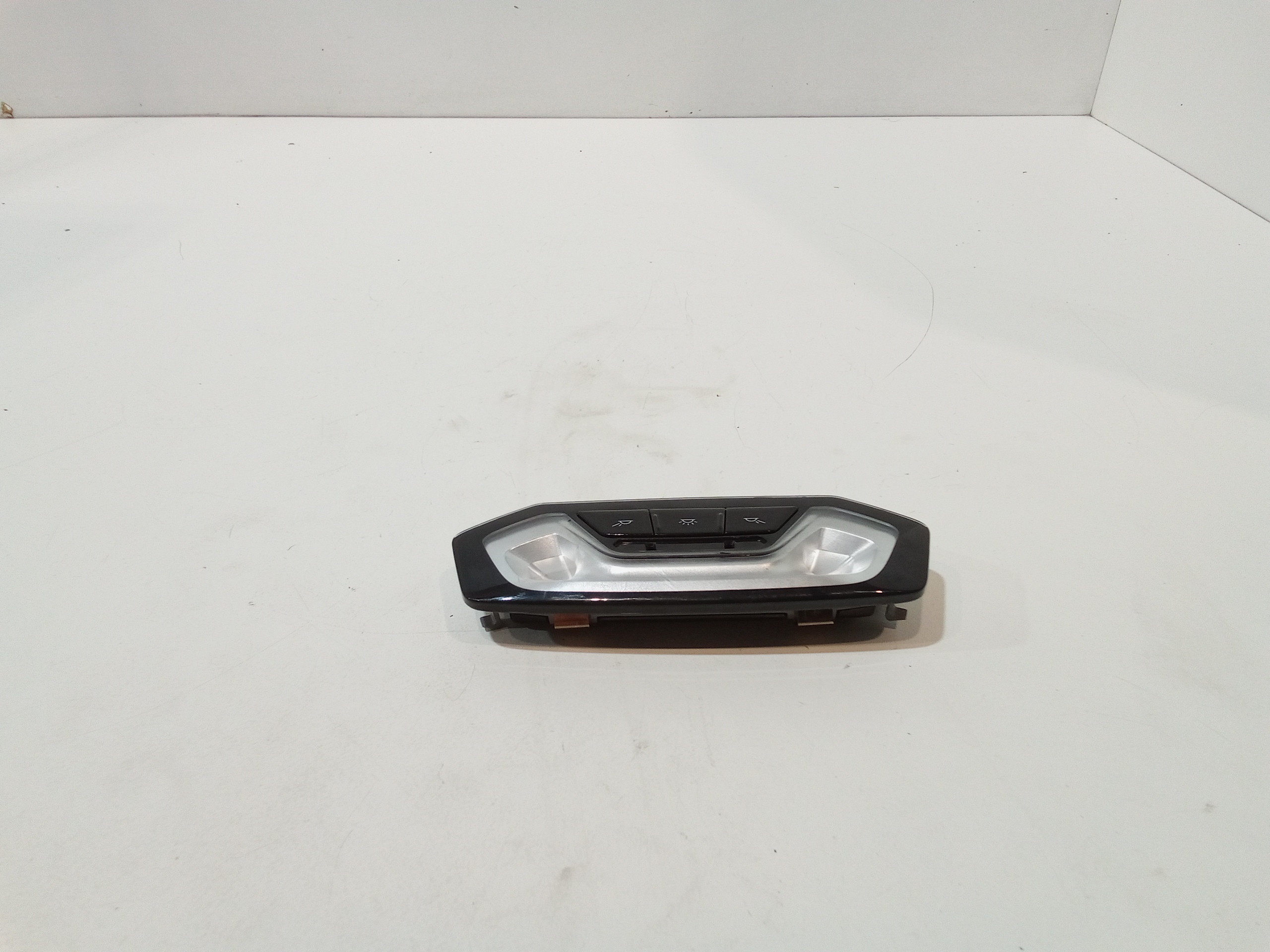 Plafoniera a led per Bmw X6 Serie (G06) (19>) (2019 - In produzione)