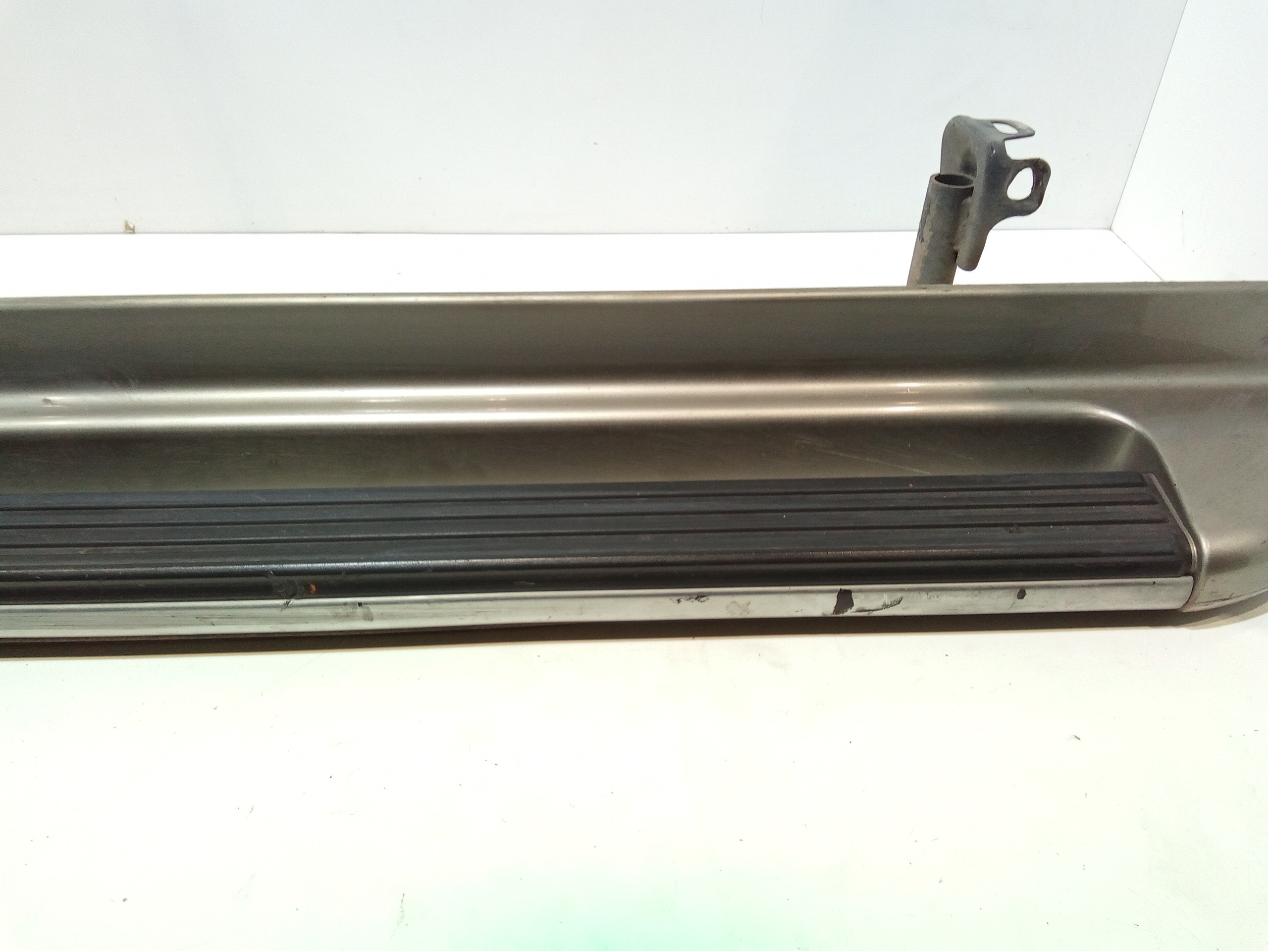 Pedana Laterale Destra per Mitsubishi Pajero 6 Serie (2006 - In produzione)