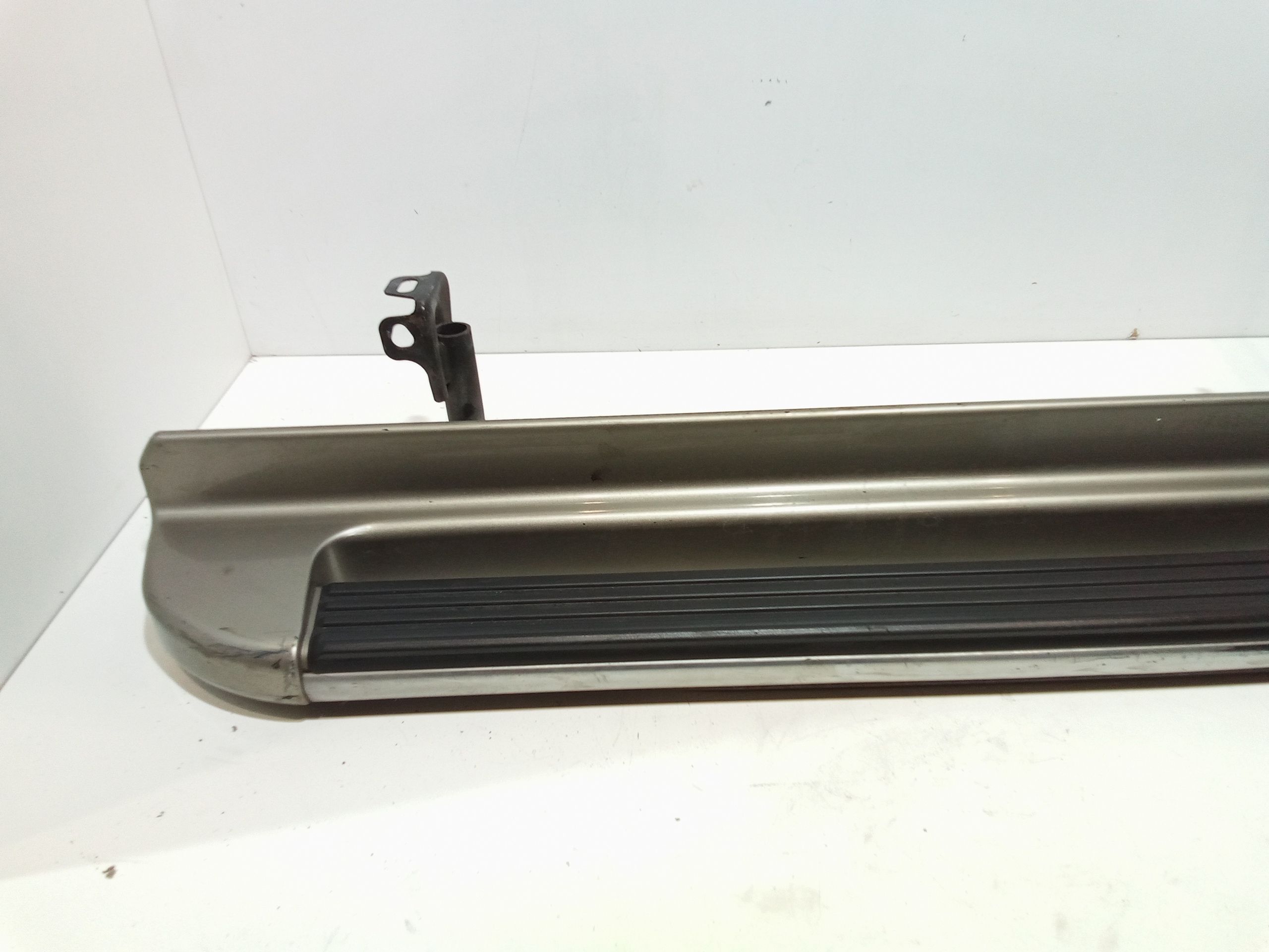 Pedana Laterale Sinistra per Mitsubishi Pajero 6 Serie (2006 - In produzione)