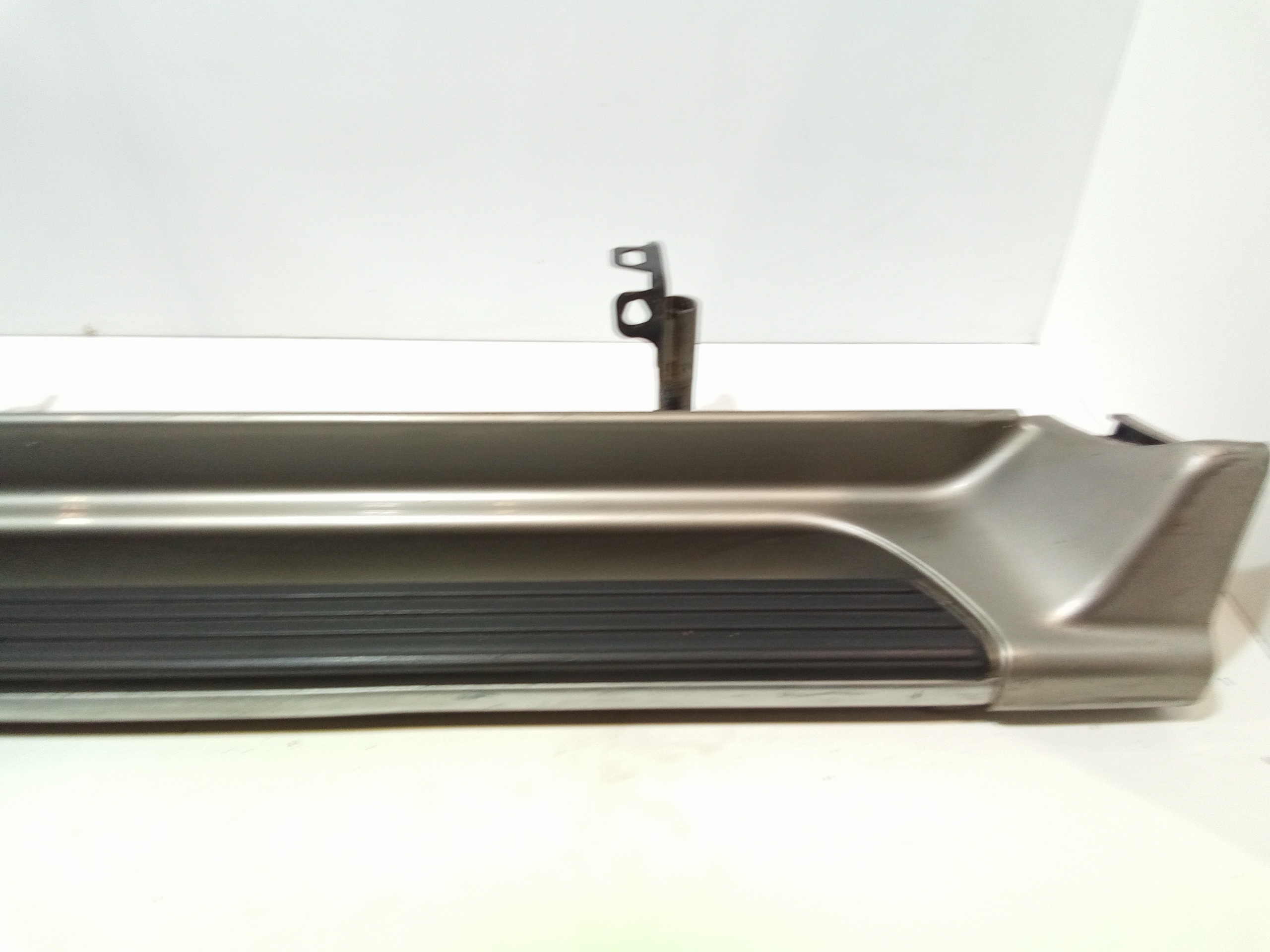 Pedana Laterale Sinistra per Mitsubishi Pajero 6 Serie (2006 - In produzione)