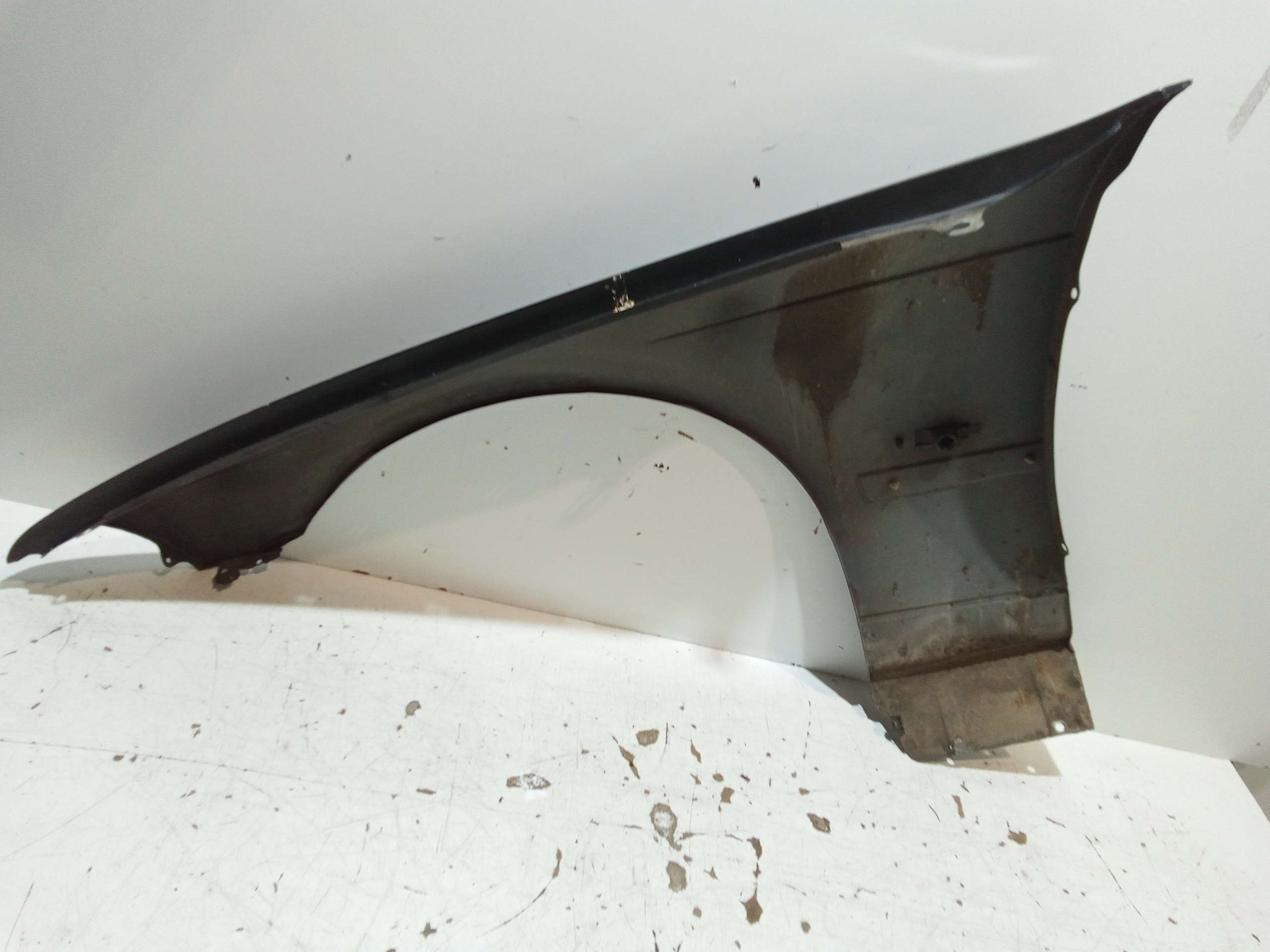 Parafango Anteriore Destro per Bmw Serie 7 E32 (1986 - 1994)