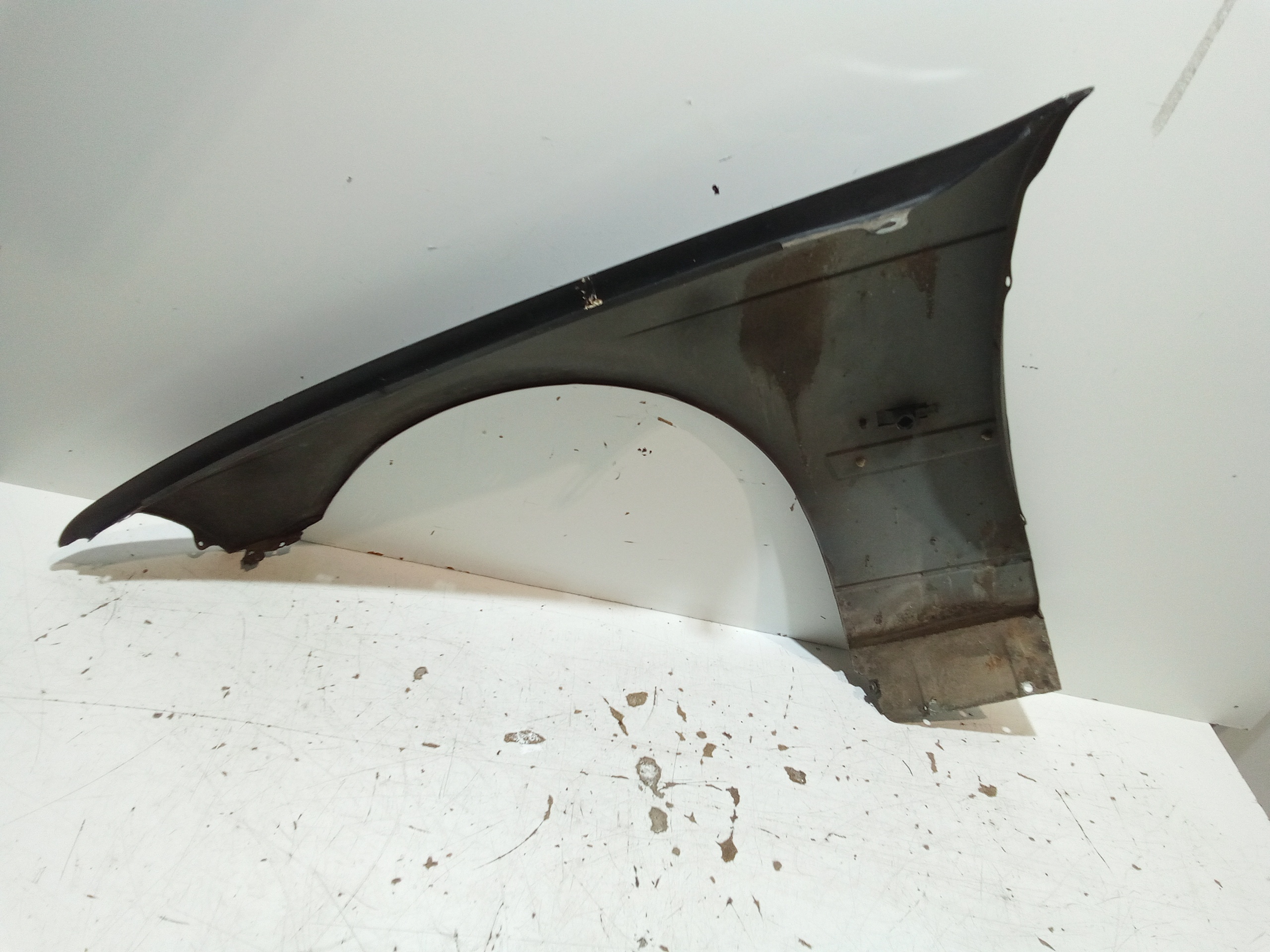 Parafango Anteriore Destro per Bmw Serie 7 E32 (1986 - 1994)