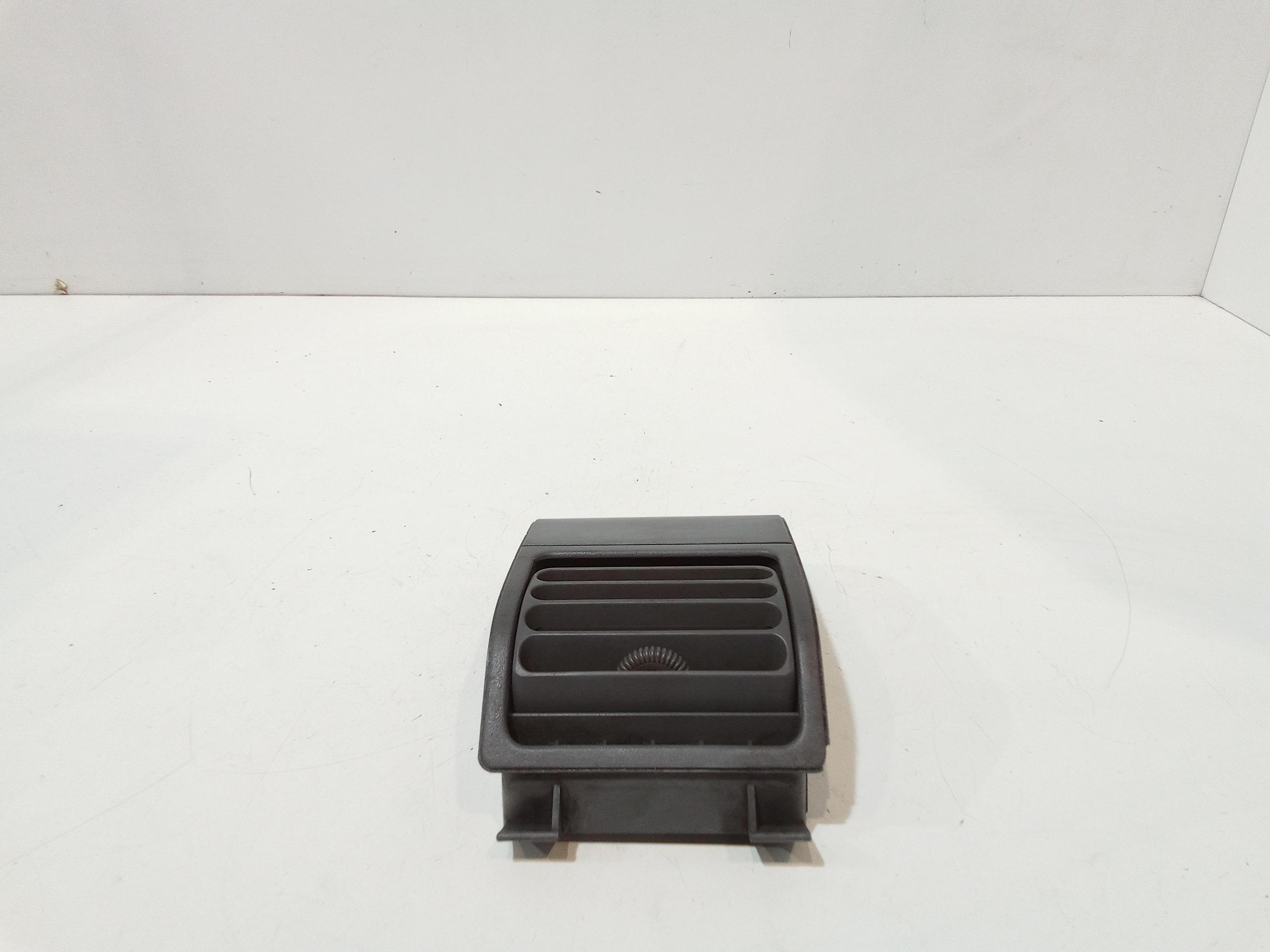 Bocchetta aria cruscotto lato passeggero per Peugeot 106 1 Serie (1991 - 1996)