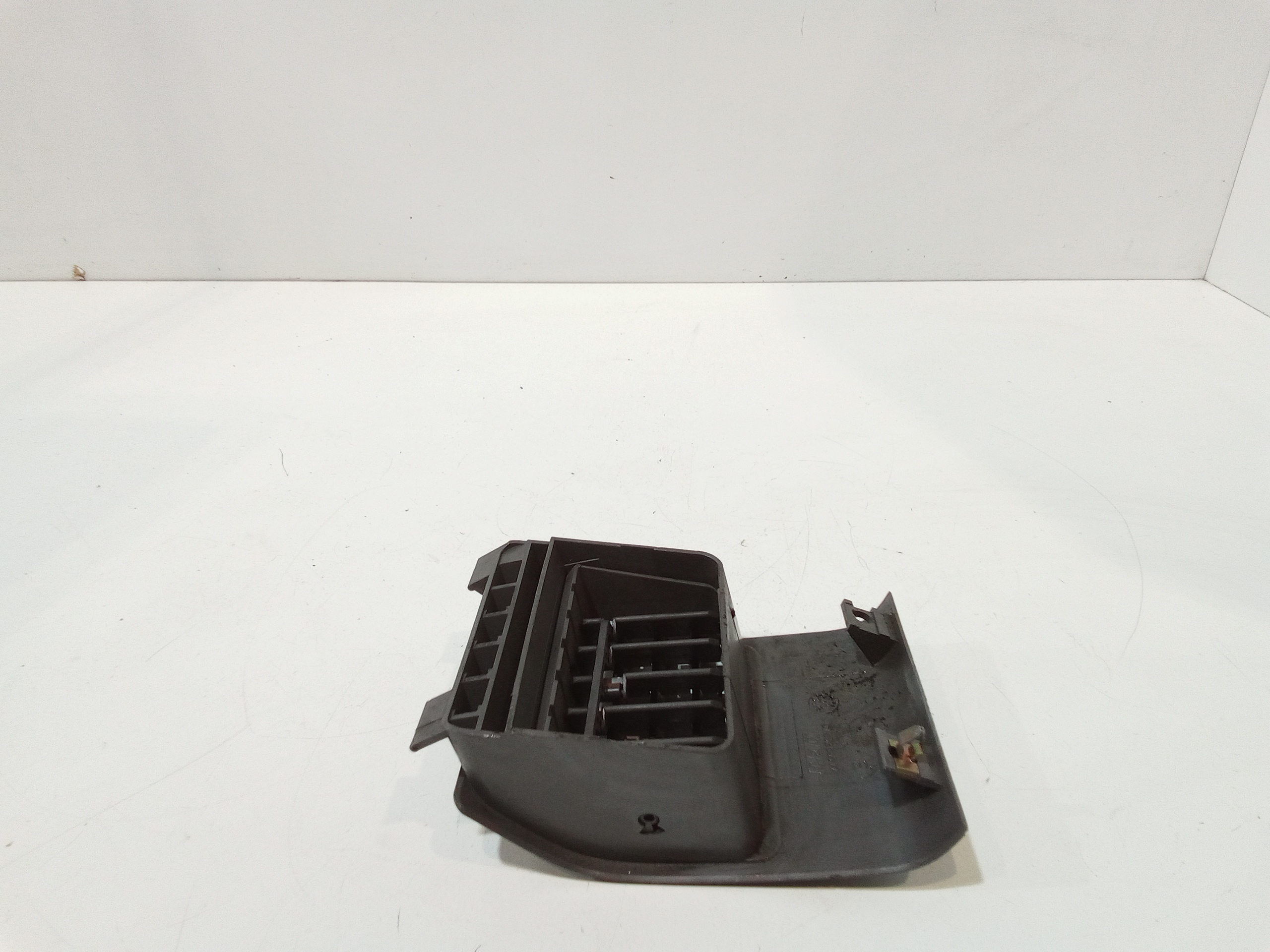 Bocchetta aria cruscotto lato passeggero per Peugeot 106 1 Serie (1991 - 1996)