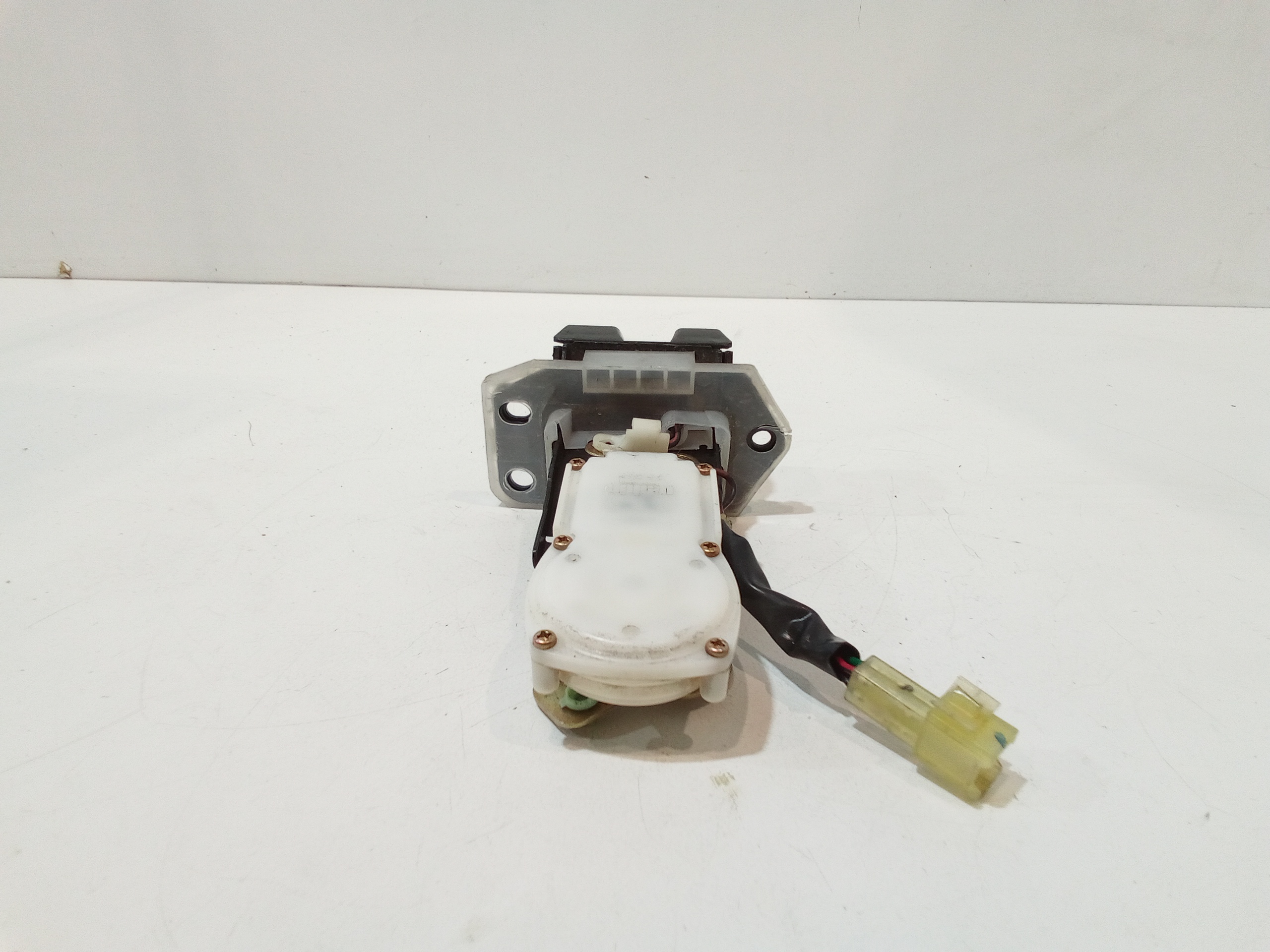 Serratura Cofano Posteriore per Opel Agila 1 Serie (2000 - 2004)