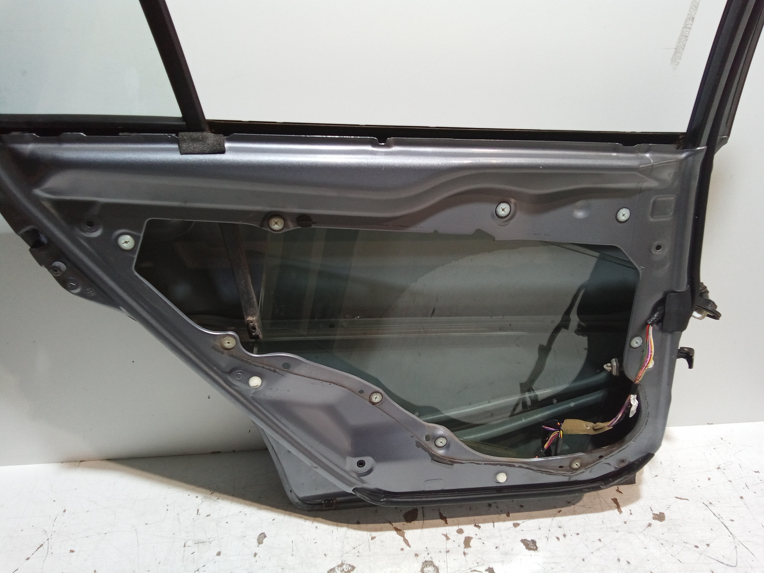 Portiera Posteriore Sinistra per Mazda 6 Berlina (2002 - 2008)