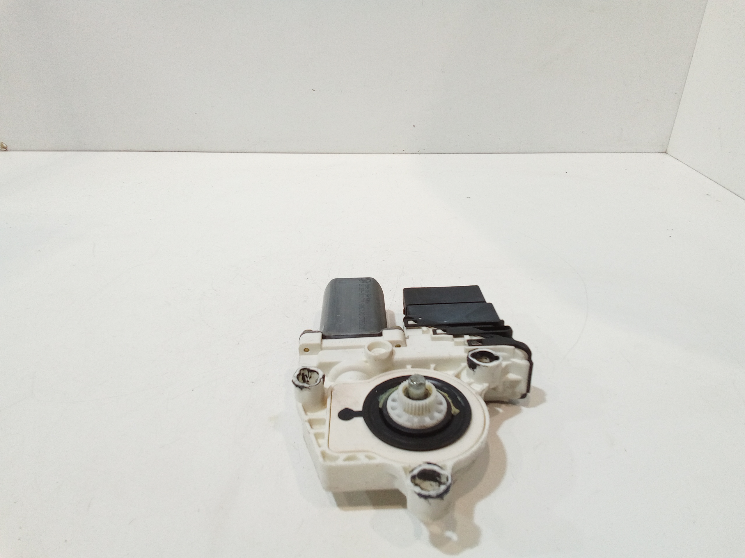 Motorino Alzavetro posteriore Sinistro per Volkswagen Bora Berlina (1998 - 2005)