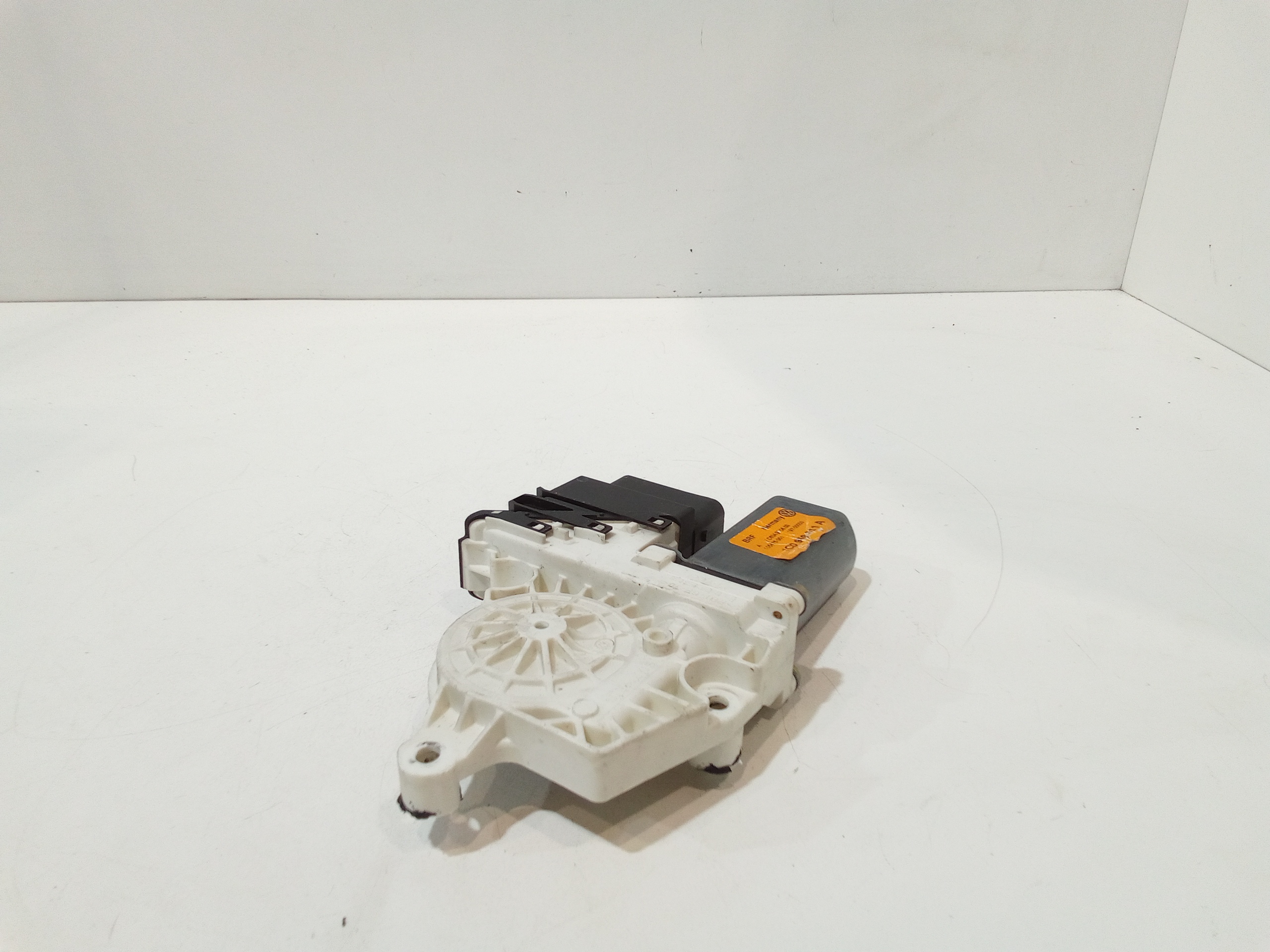 Motorino Alzavetro posteriore Sinistro per Volkswagen Bora Berlina (1998 - 2005)