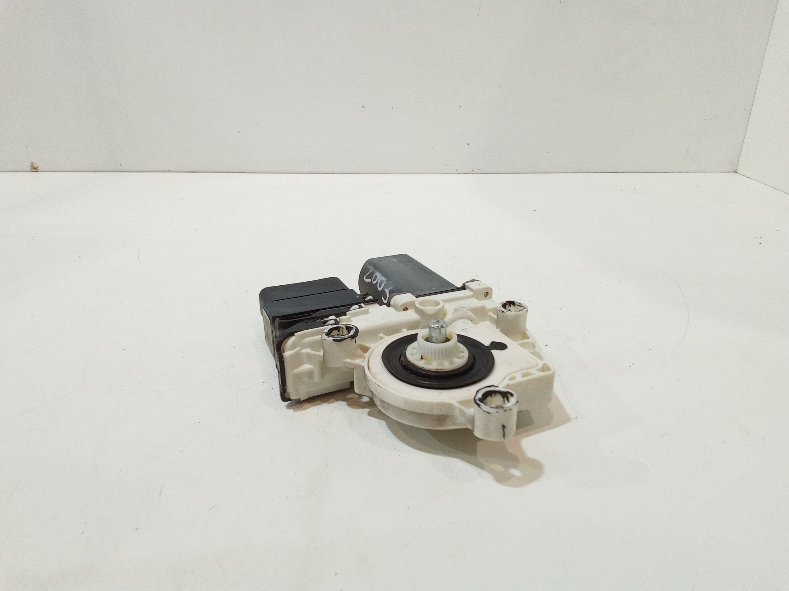 Motorino Alzavetro anteriore destra per Volkswagen Bora Berlina (1998 - 2005)