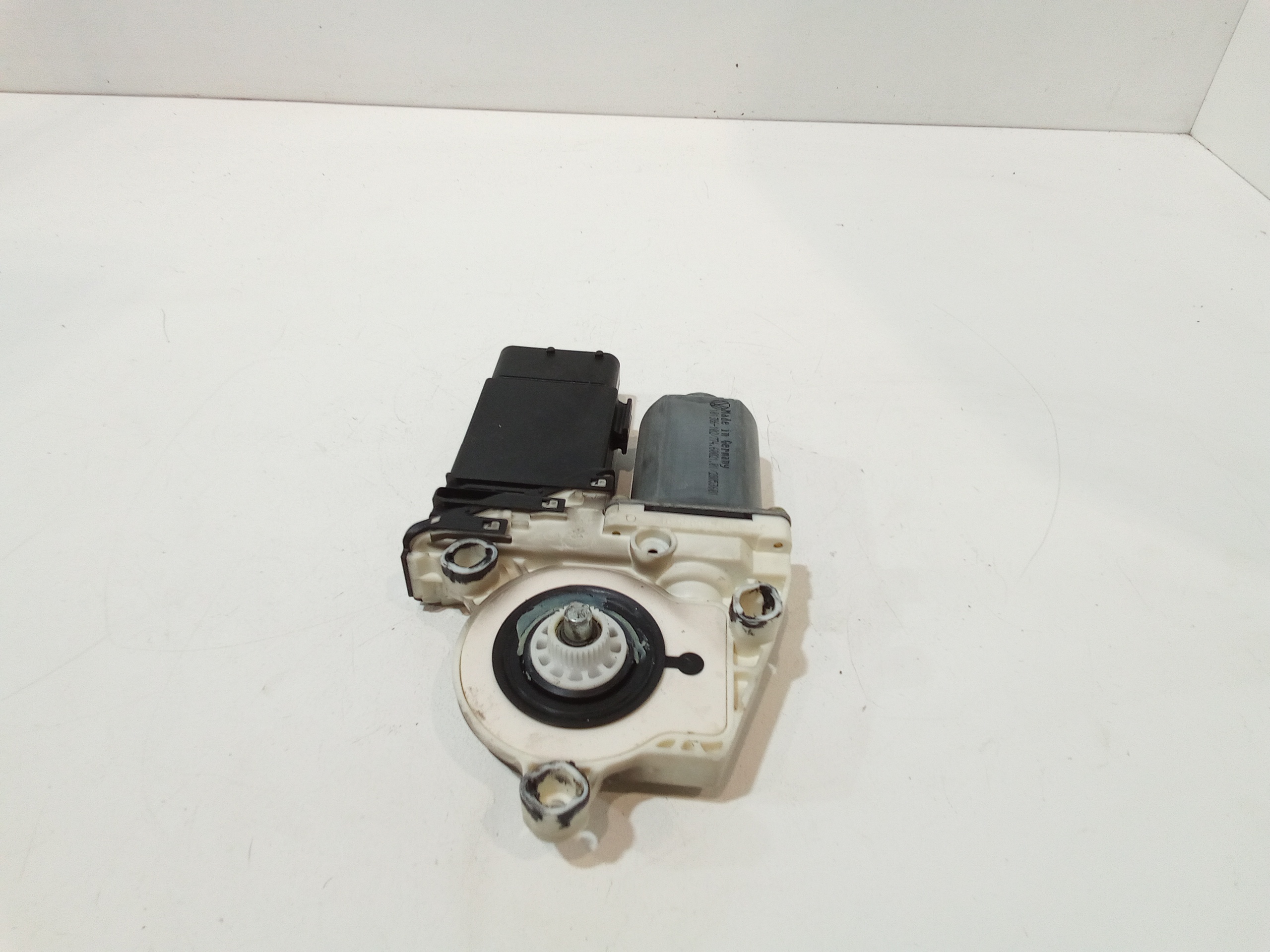 Motorino Alzavetro posteriore destra per Volkswagen Bora Berlina (1998 - 2005)