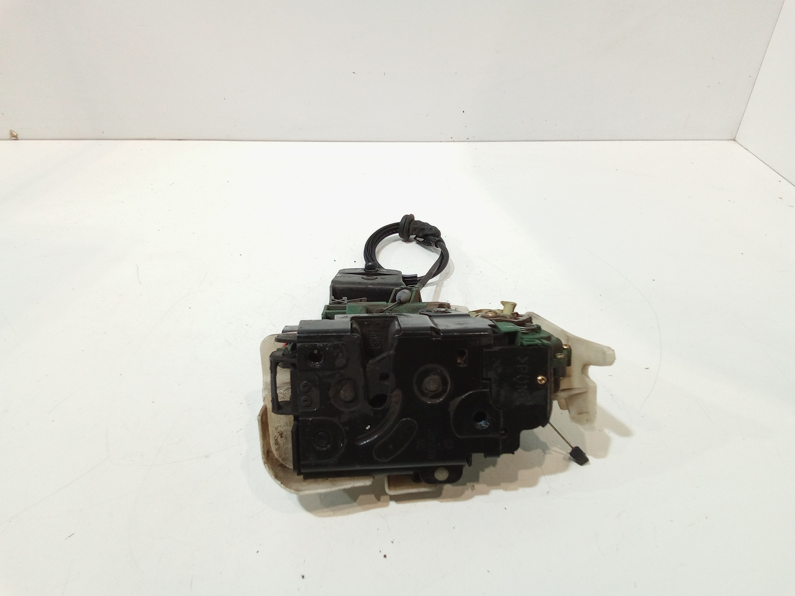 Serratura Anteriore Destra per Volkswagen Bora Berlina (1998 - 2005)