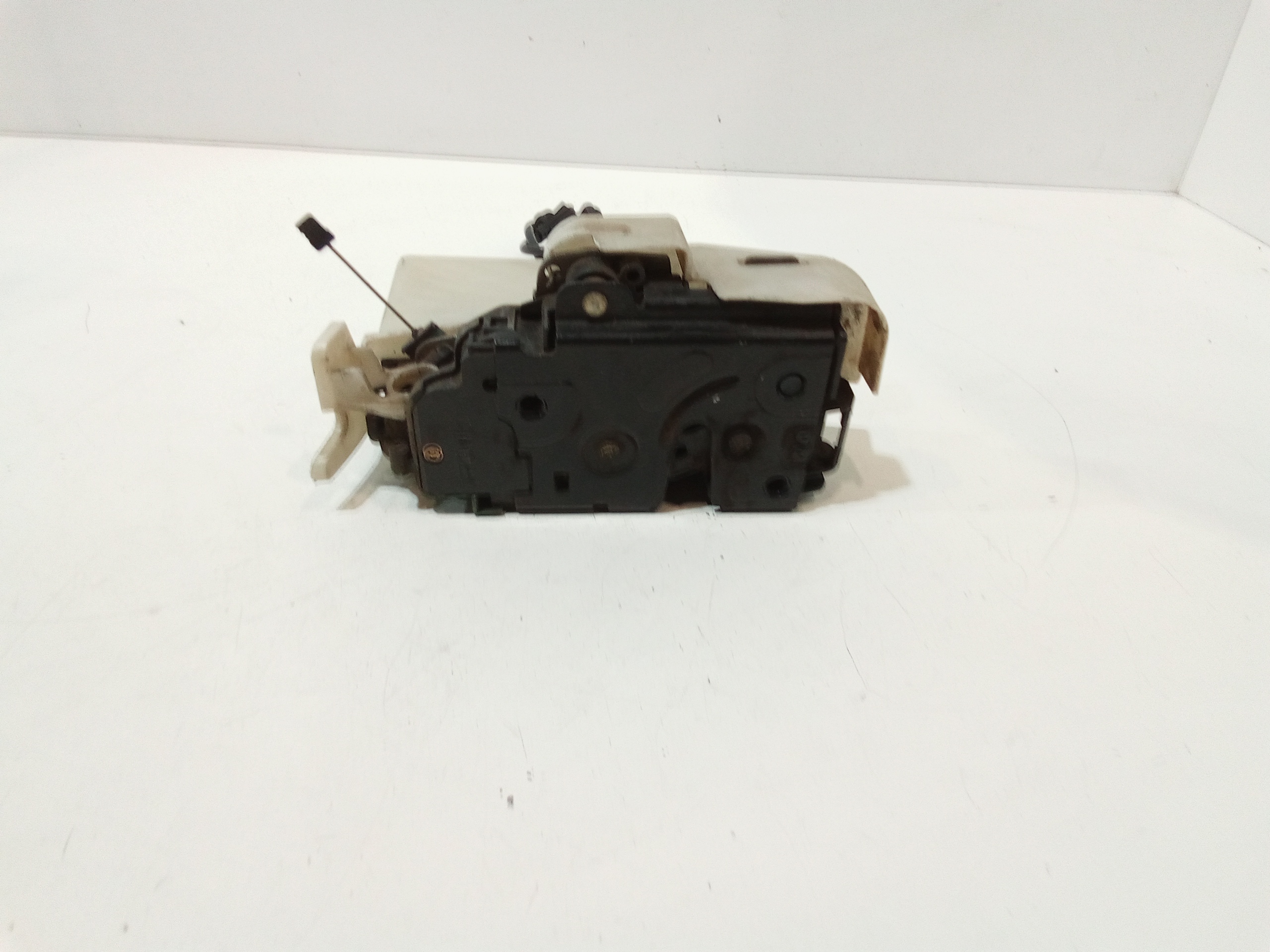 Serratura Anteriore Destra per Volkswagen Bora Berlina (1998 - 2005)