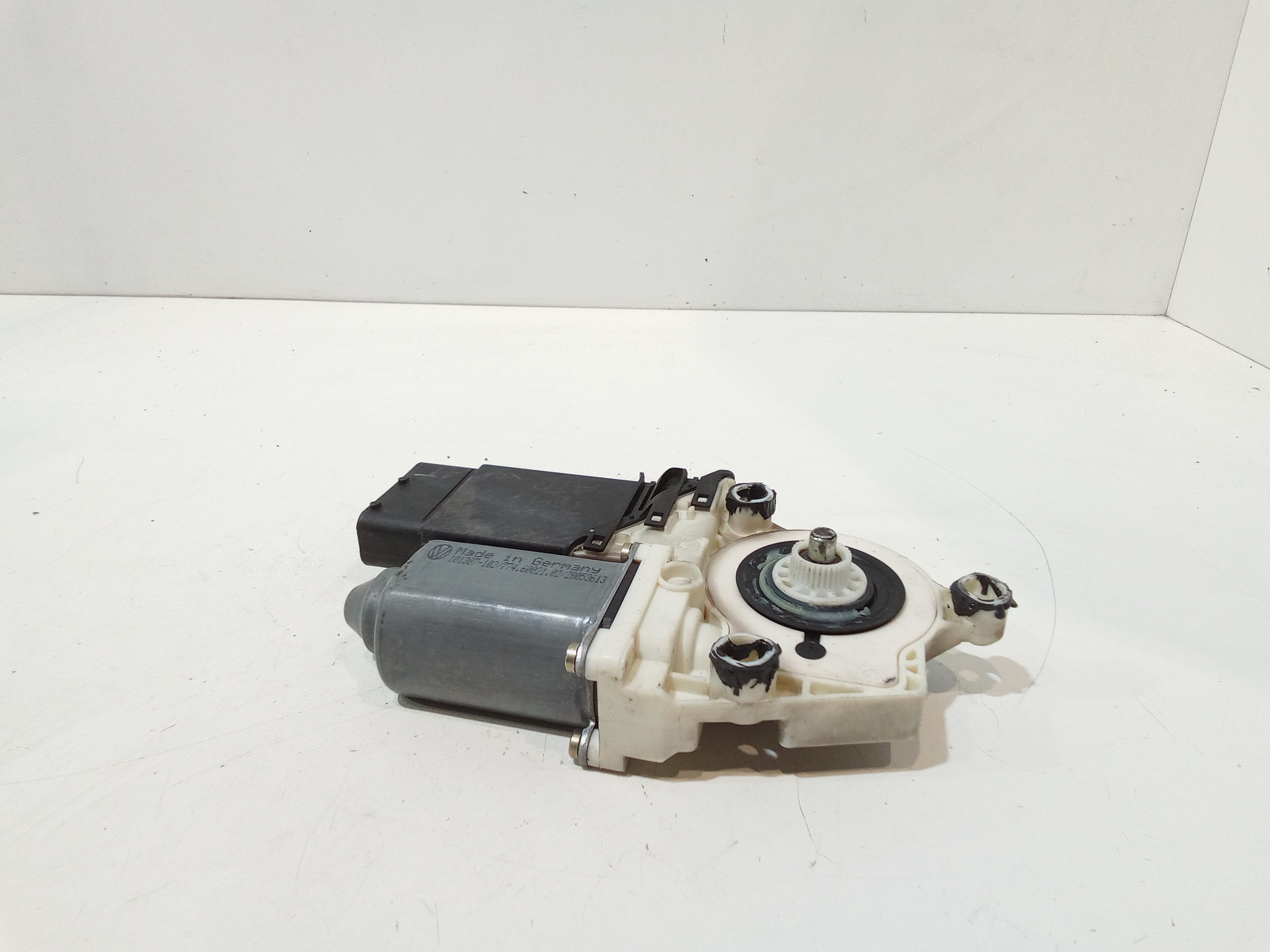 Motorino Alzavetro anteriore Sinistro per Volkswagen Bora Berlina (1998 - 2005)