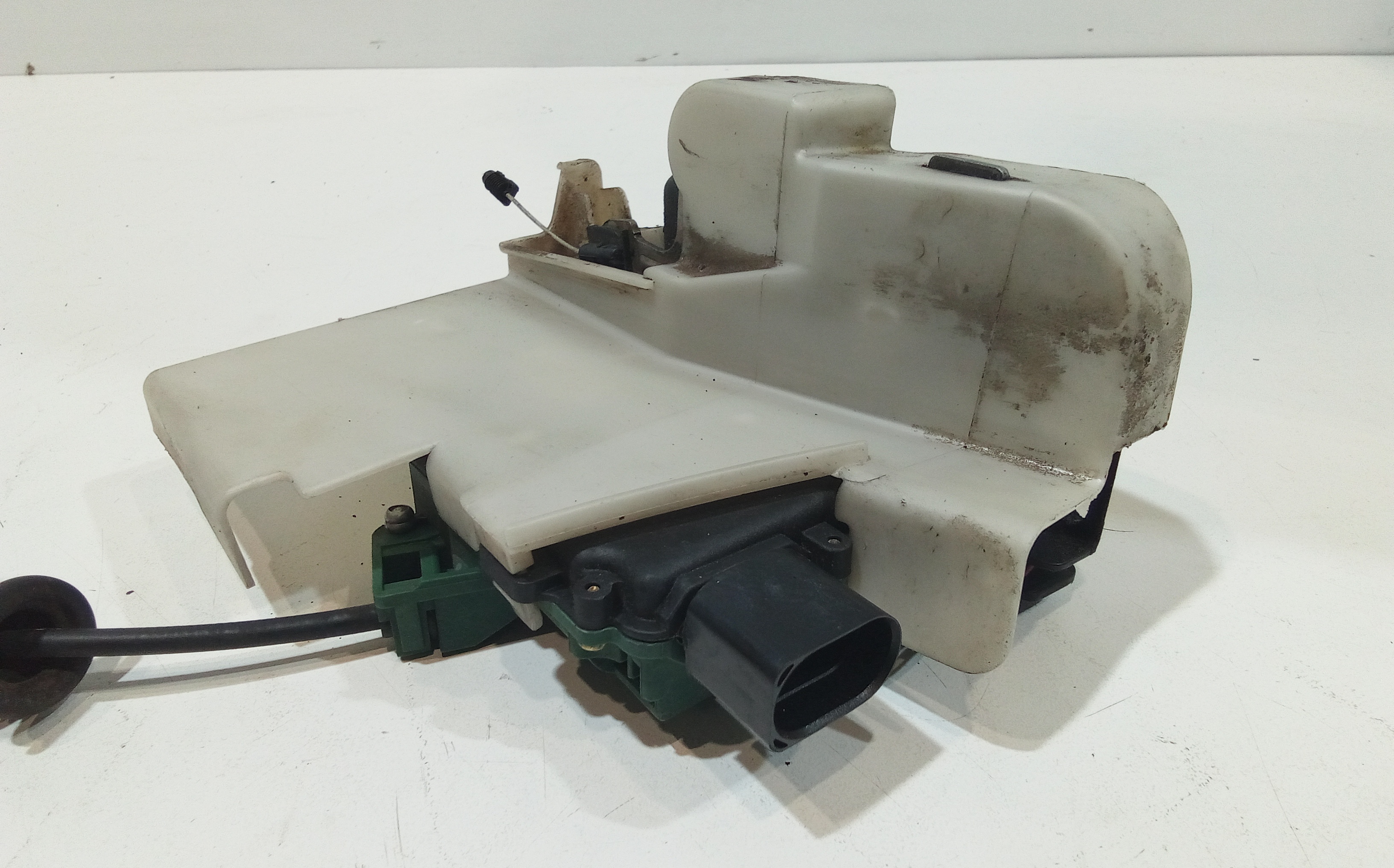 Serratura Anteriore Sinistra per Volkswagen Bora Berlina (1998 - 2005)