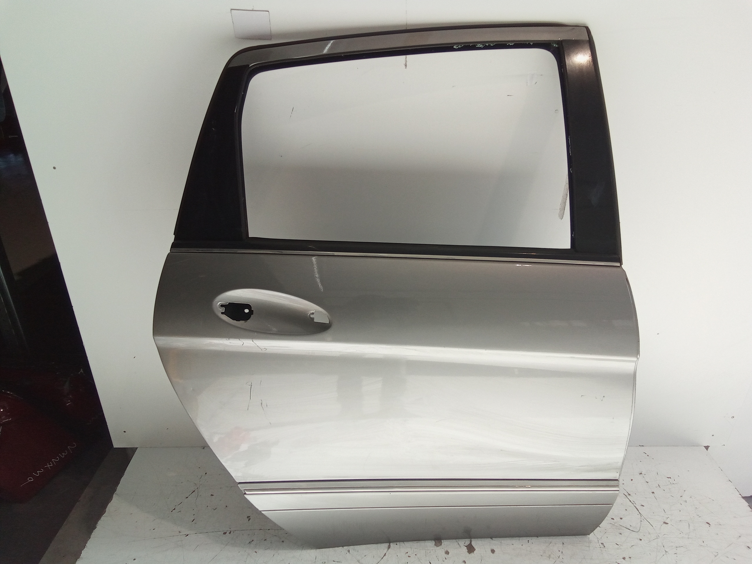 PORTA ANTERIORE SINISTRA MERCEDES-BENZ Classe B (W245) 2008>2011 usato