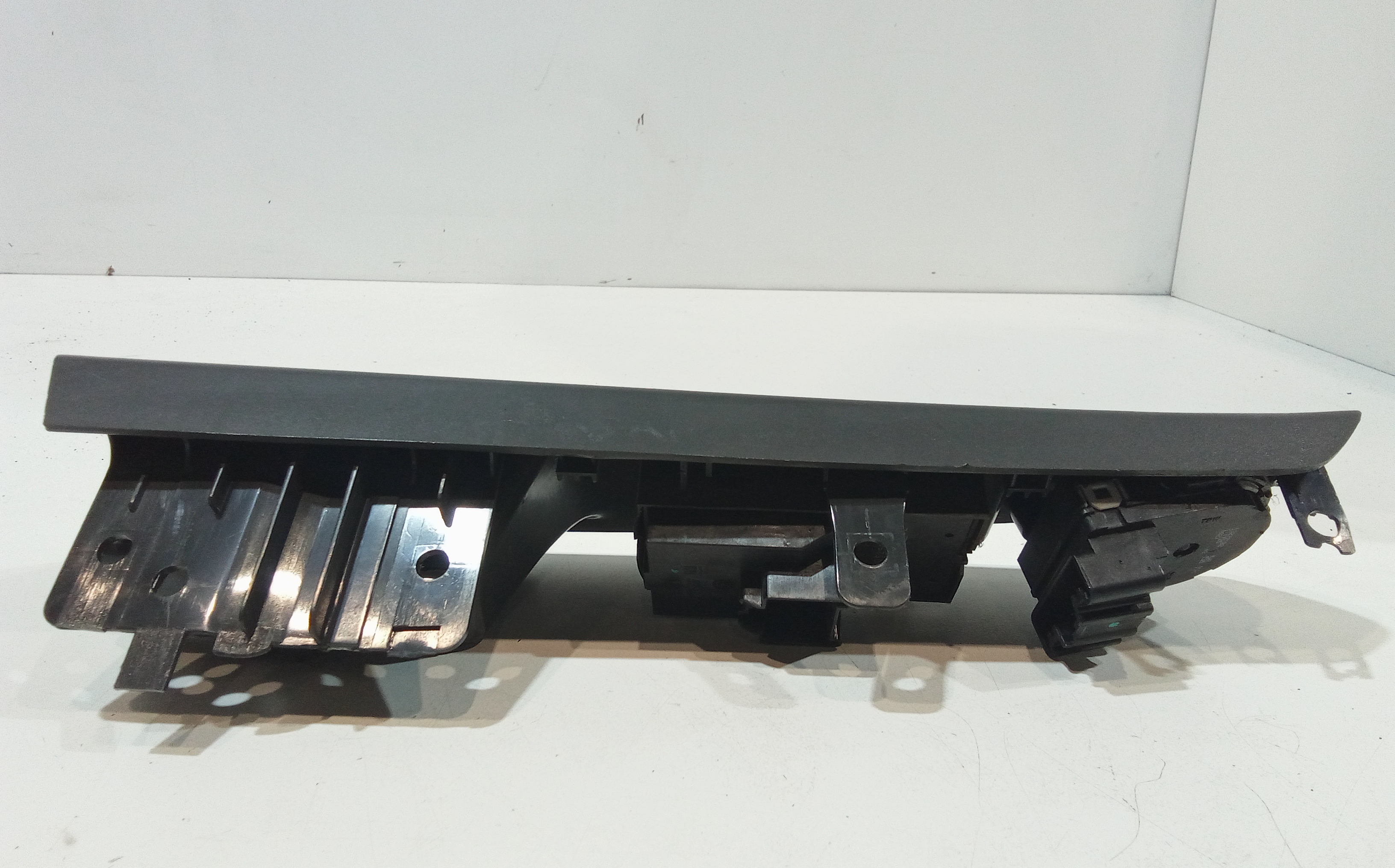 Pulsantiera anteriore sinistra Guida per Chevrolet Cruze Berlina (2009 - In produzione)