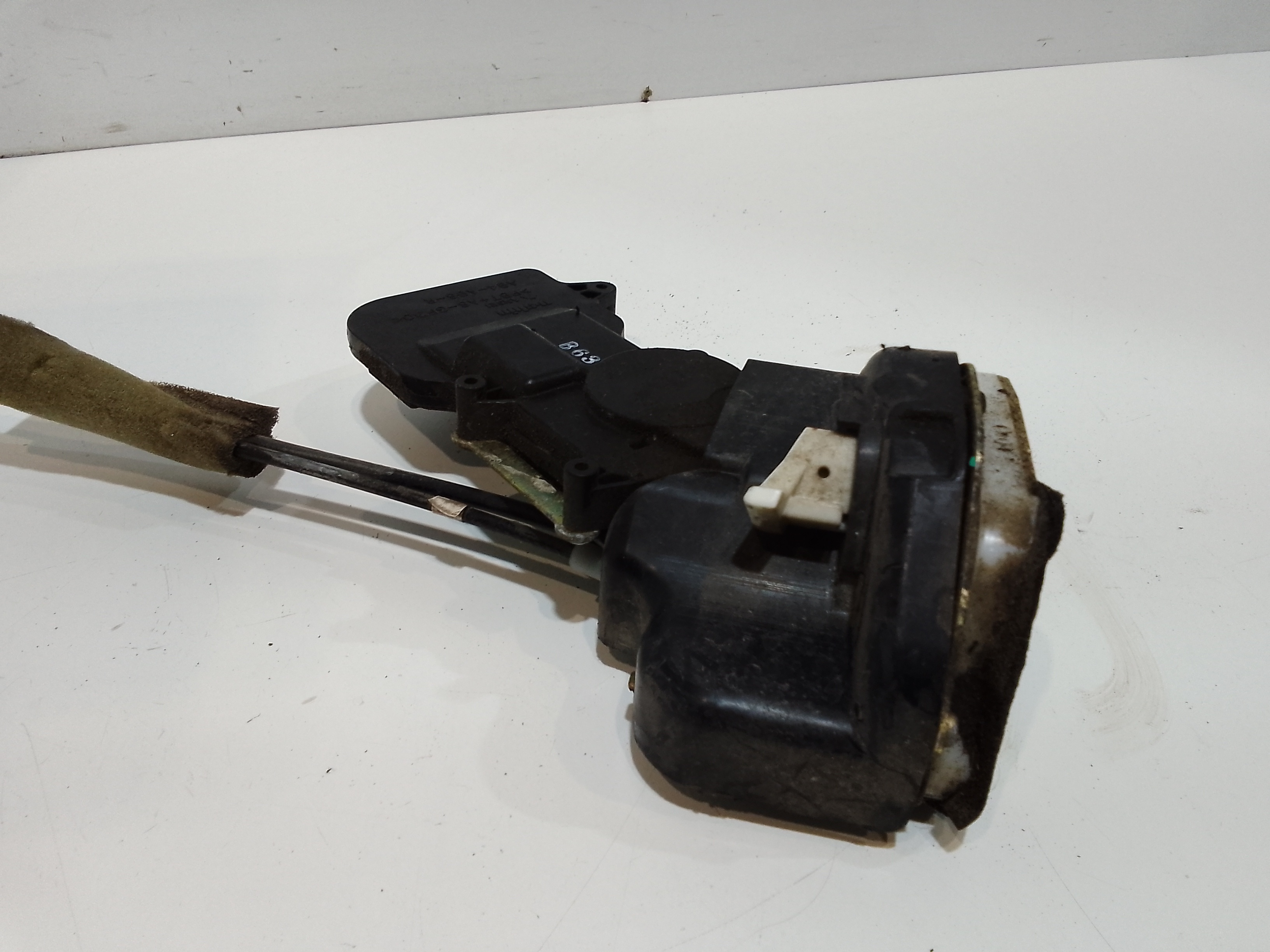 Serratura Posteriore destra per Mazda 6 Berlina (2002 - 2008)