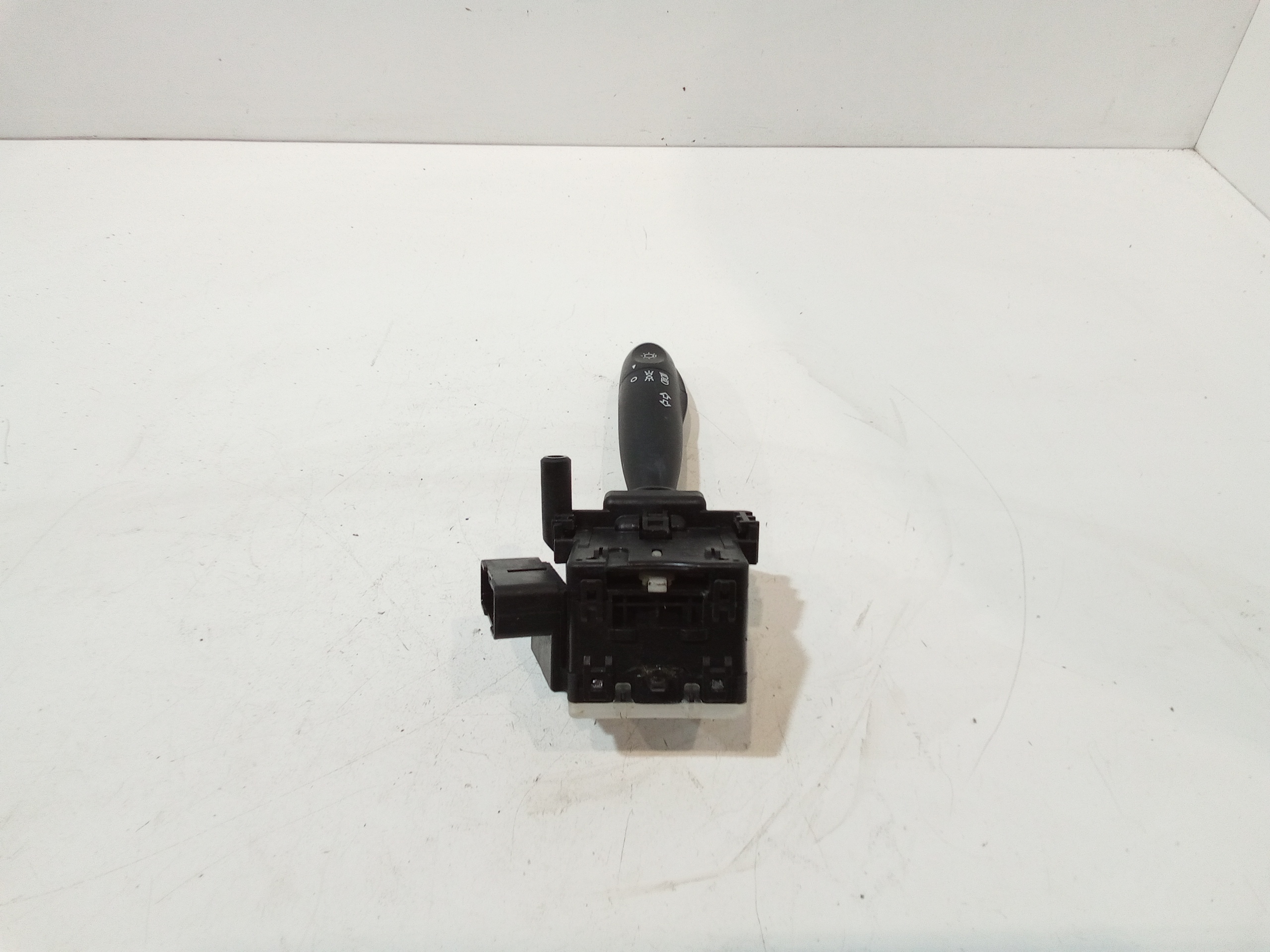 Devioluci sinistro per Hyundai I10 1 Serie (2007 - 2011)