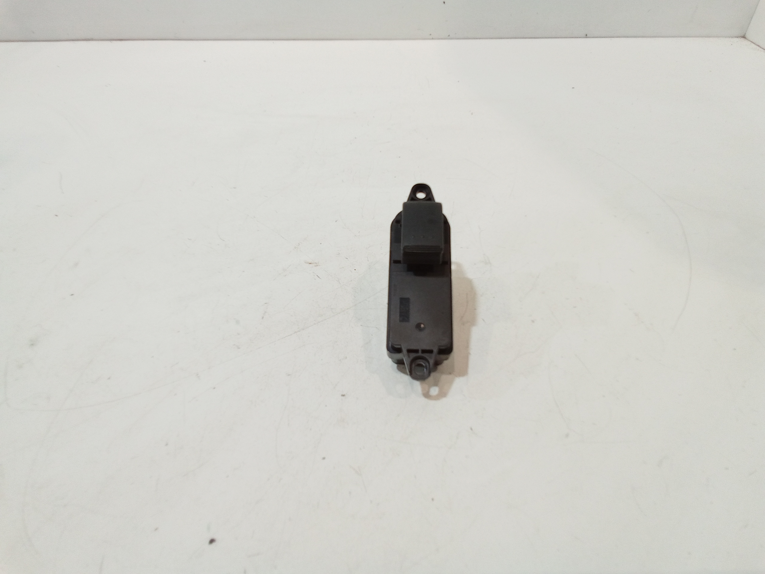 Pulsantiera Anteriore Destra Passeggero per Mazda 6 Berlina (2002 - 2008)