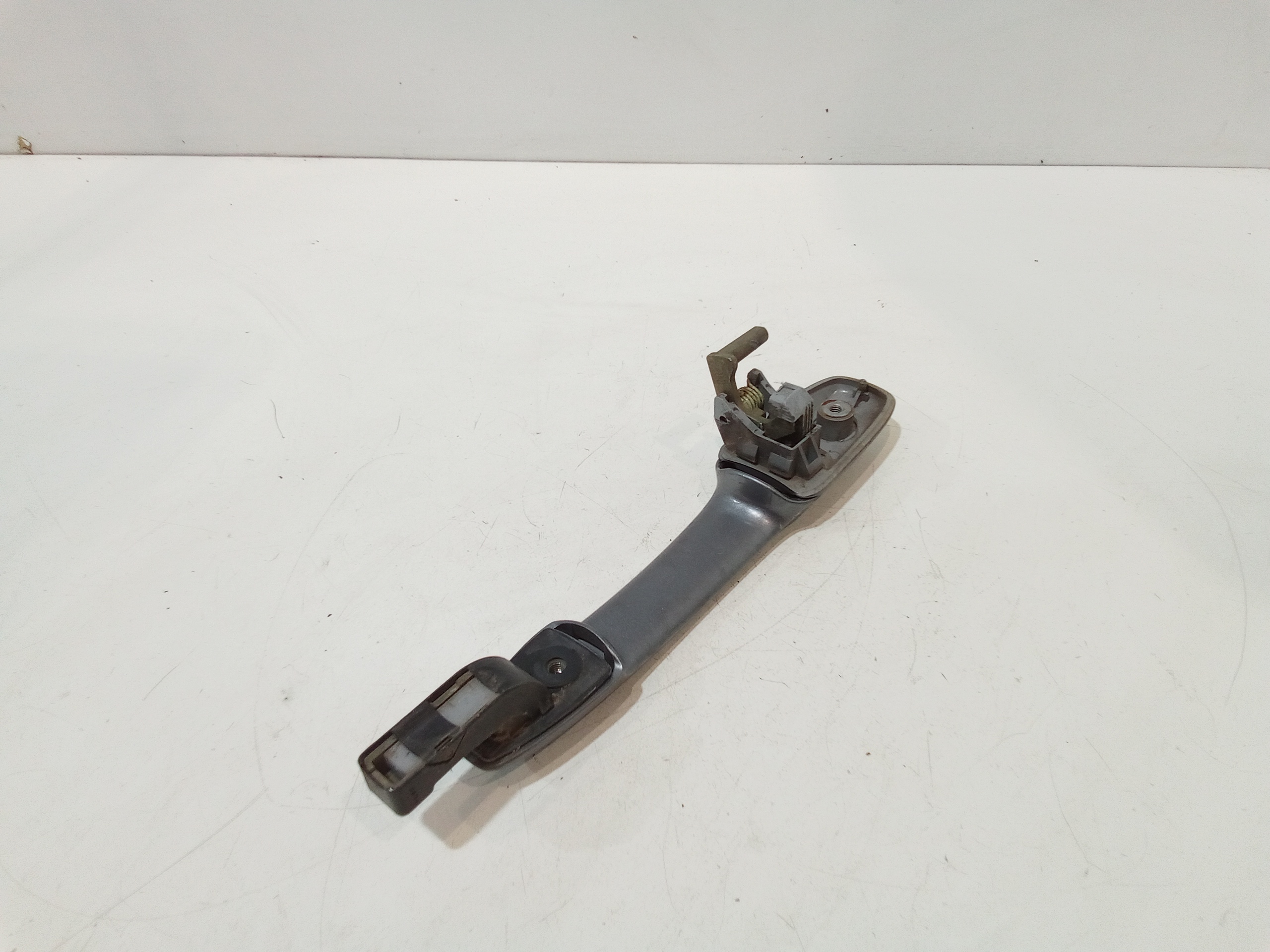 Maniglia esterna Anteriore Destra per Mazda 6 Berlina (2002 - 2008)