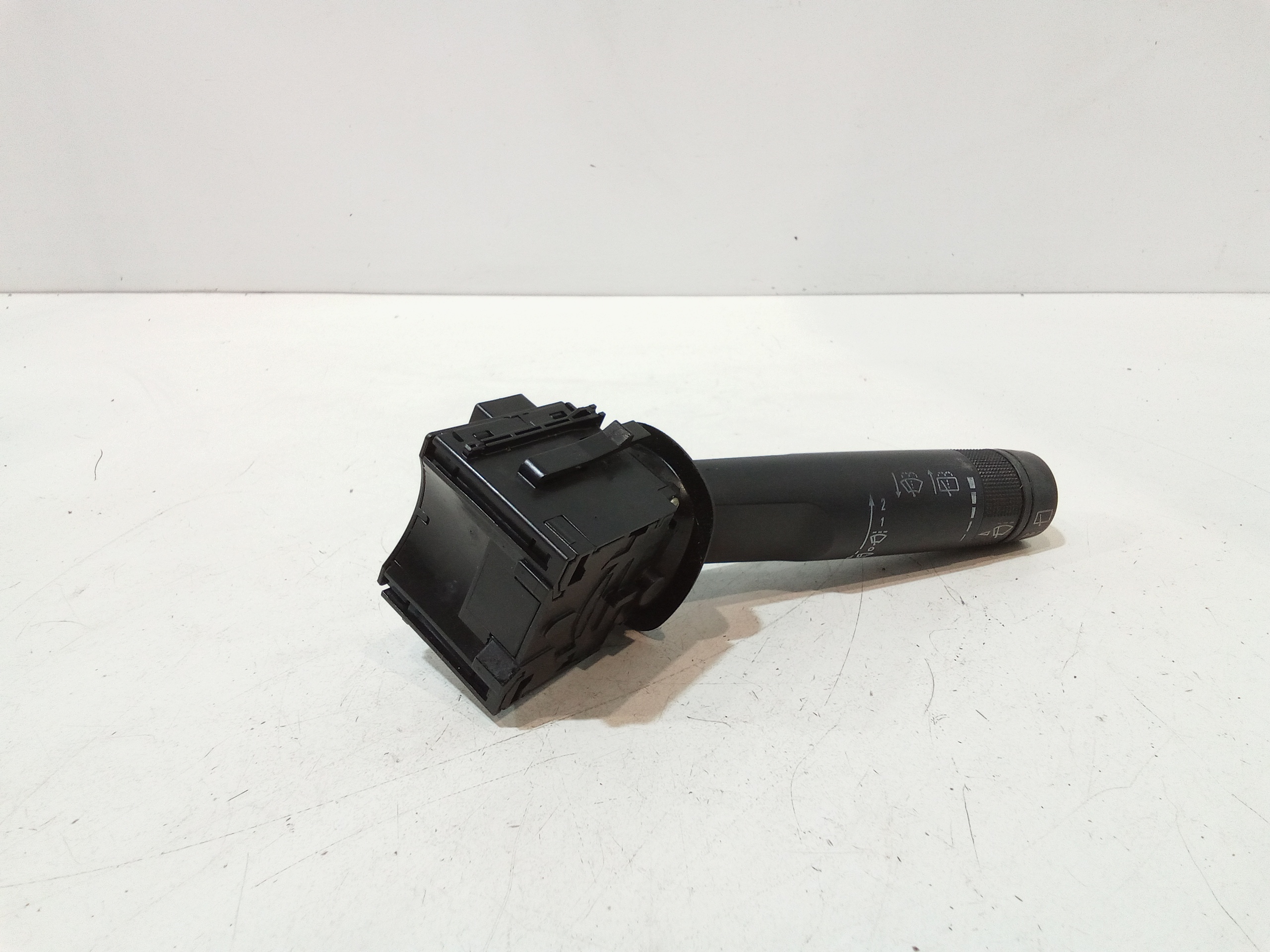 Devioluci destro per Chevrolet Aveo 1 Serie (2006 - 2011)