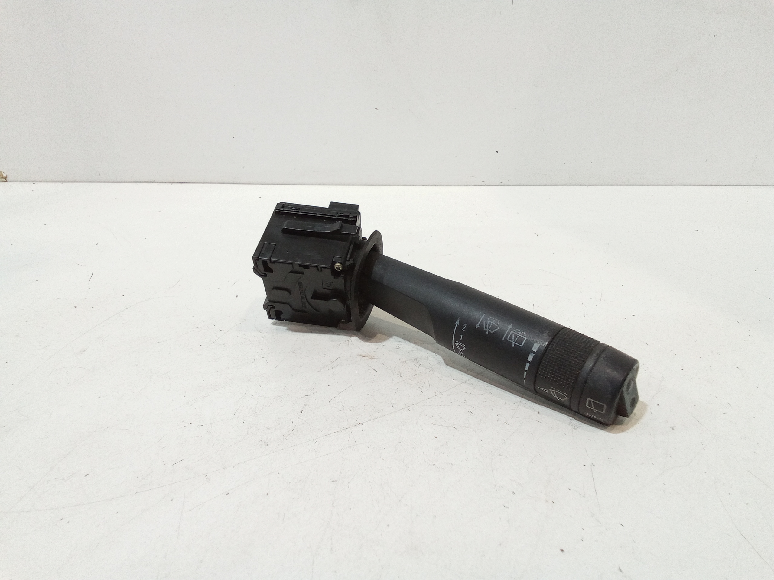 Devioluci destro per Chevrolet Aveo 1 Serie (2006 - 2011)