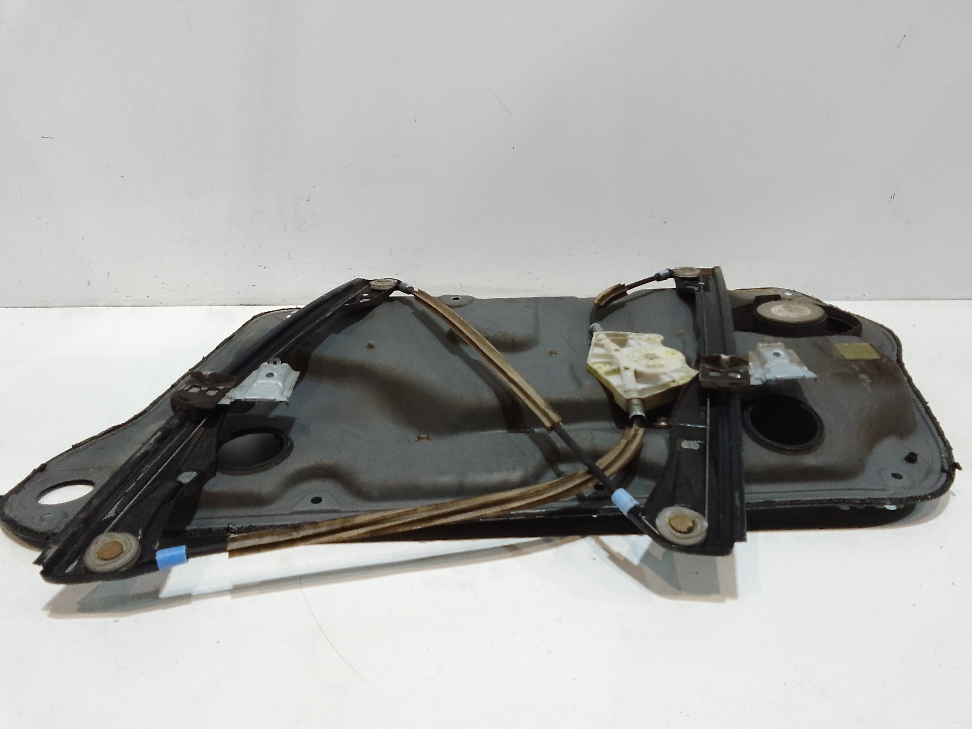 Cremagliera anteriore sinistra Guida per Volkswagen Bora Berlina (1998 - 2005)