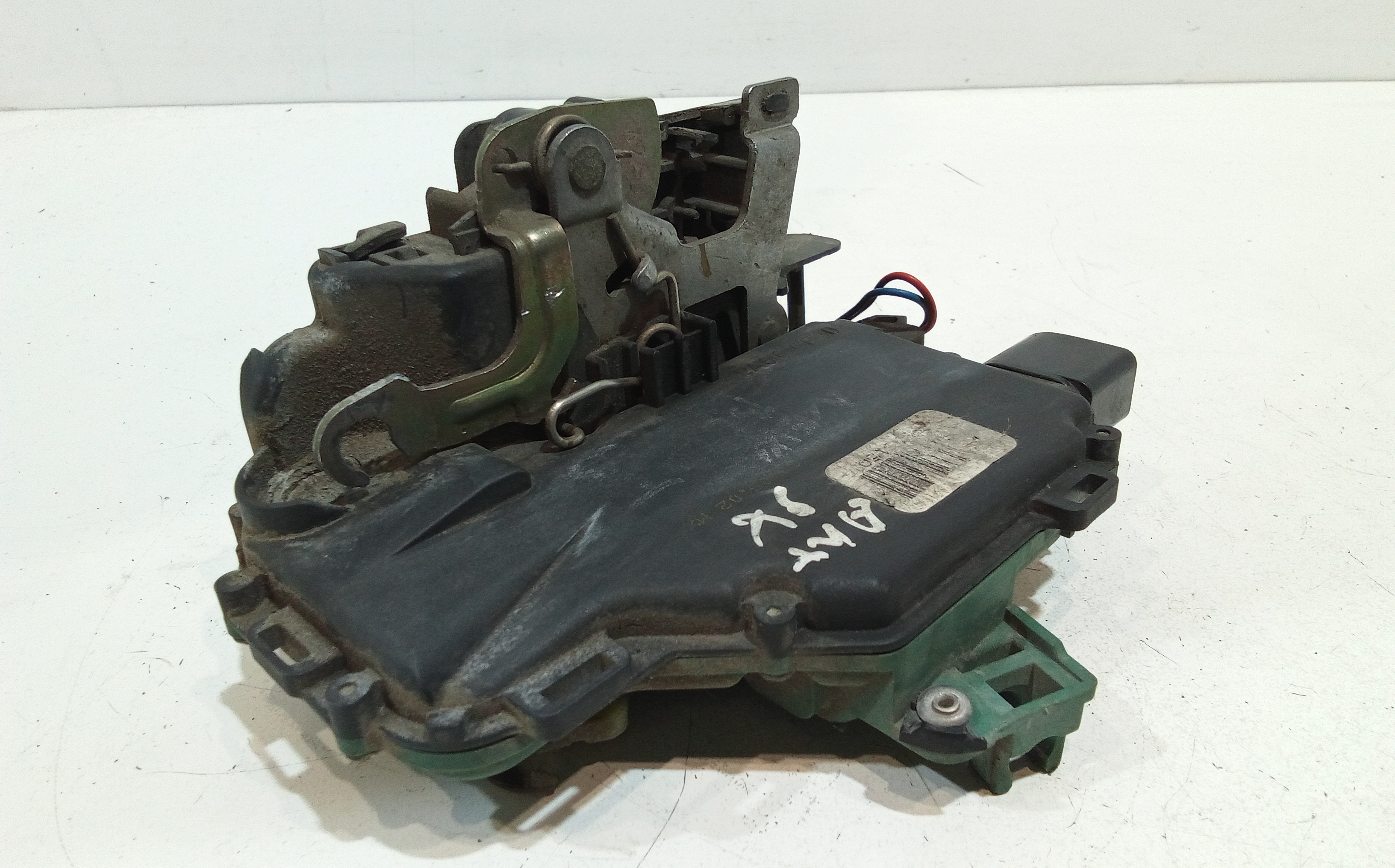 Serratura Anteriore Sinistra per Volkswagen New Beetle 1 Serie (1998 - 2010)