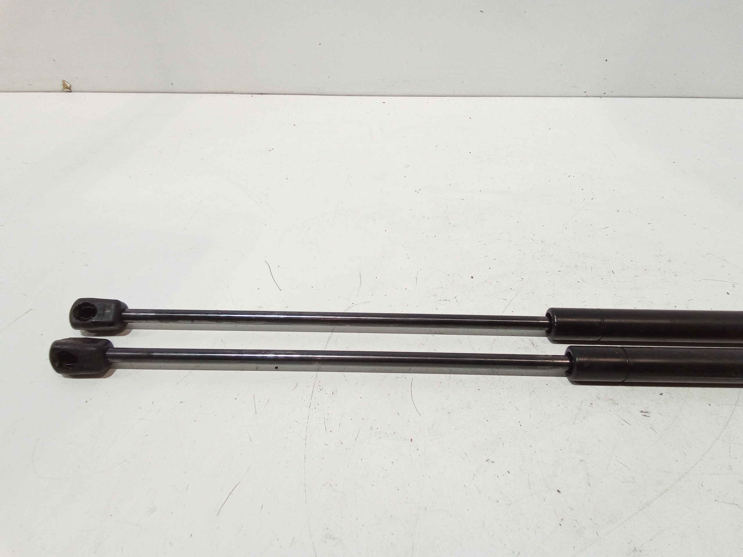 Pistoncini cofano Post. per Lancia Ypsilon 4 Serie (2011 - In produzione)